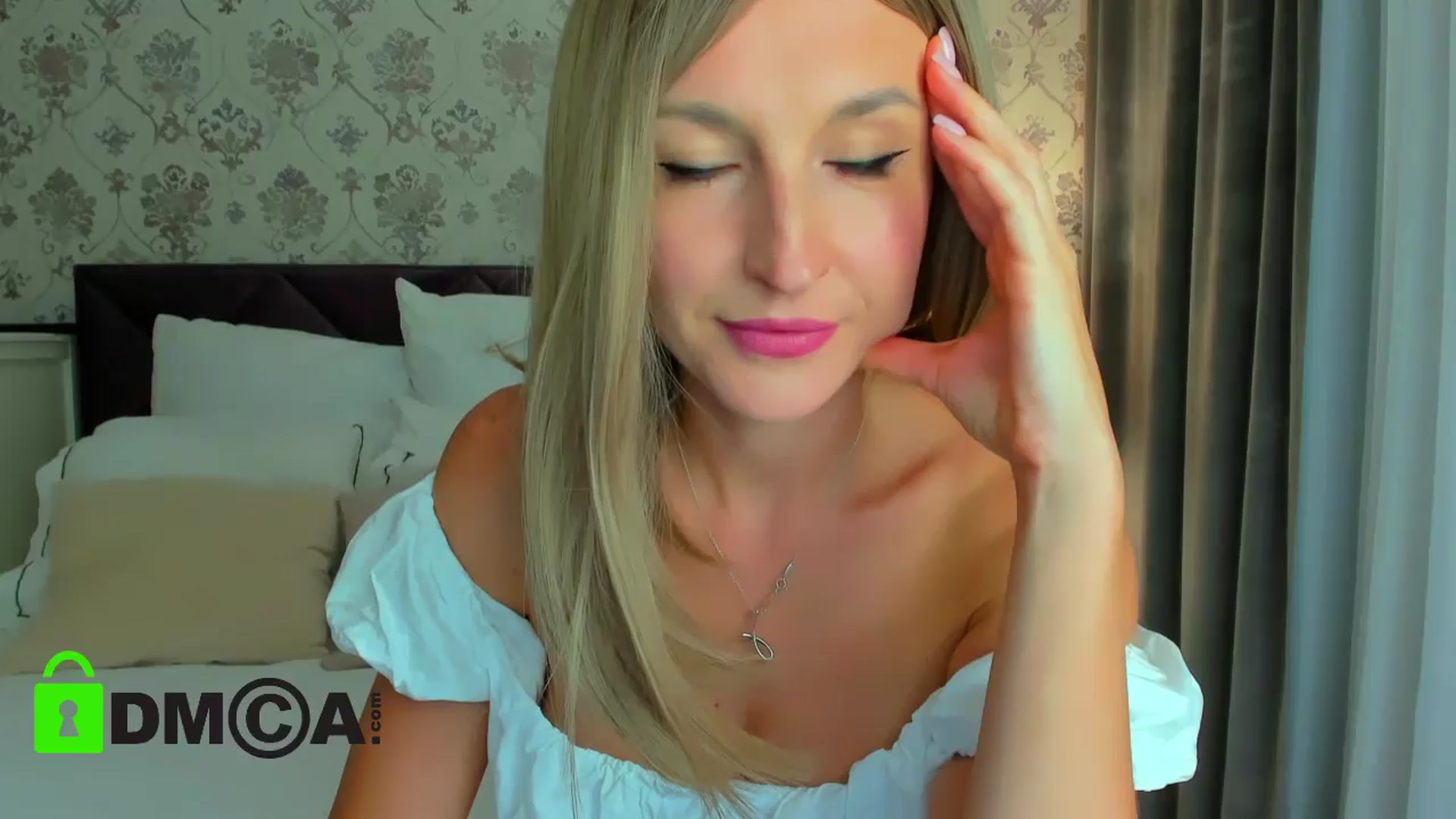 Gallery image thumbnail from HNYHelenka's myfreecams stream on, 08/16/2024, 20:24 image 13 of 20