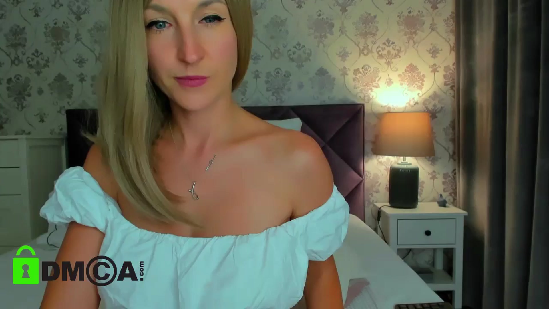 Gallery image thumbnail from HNYHelenka's myfreecams stream on, 08/16/2024, 22:31 image 6 of 20