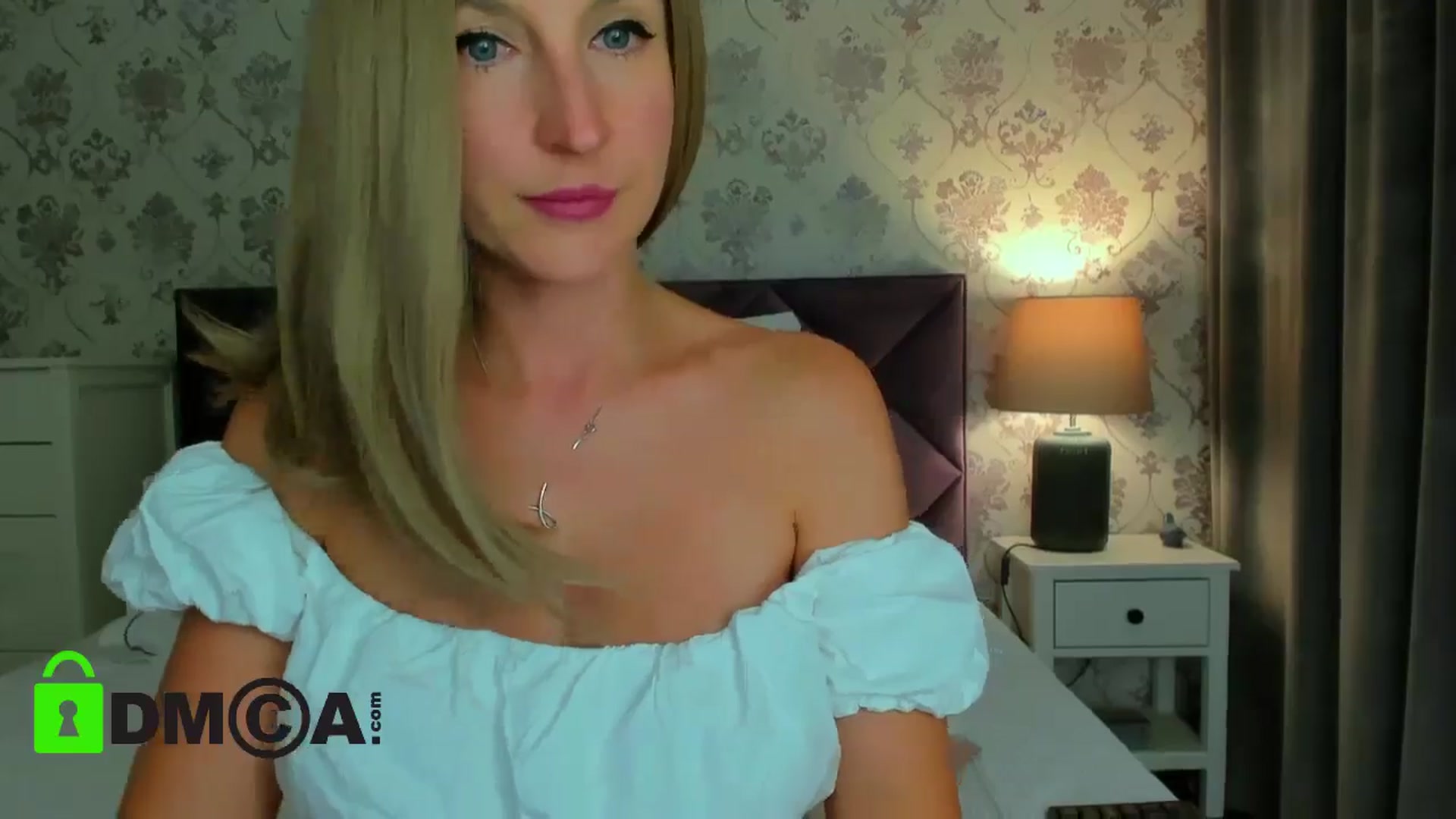 Gallery image thumbnail from HNYHelenka's myfreecams stream on, 08/16/2024, 22:31 image 10 of 20