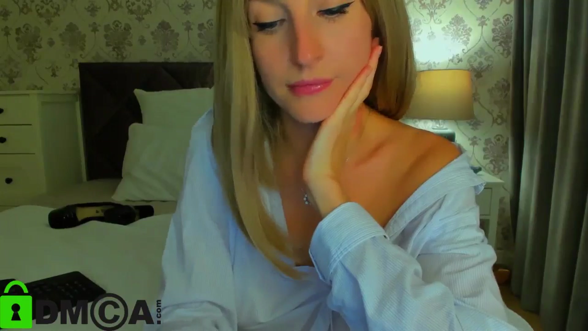 Gallery image thumbnail from HNYHelenka's myfreecams stream on, 10/14/2024, 14:14 image 2 of 20