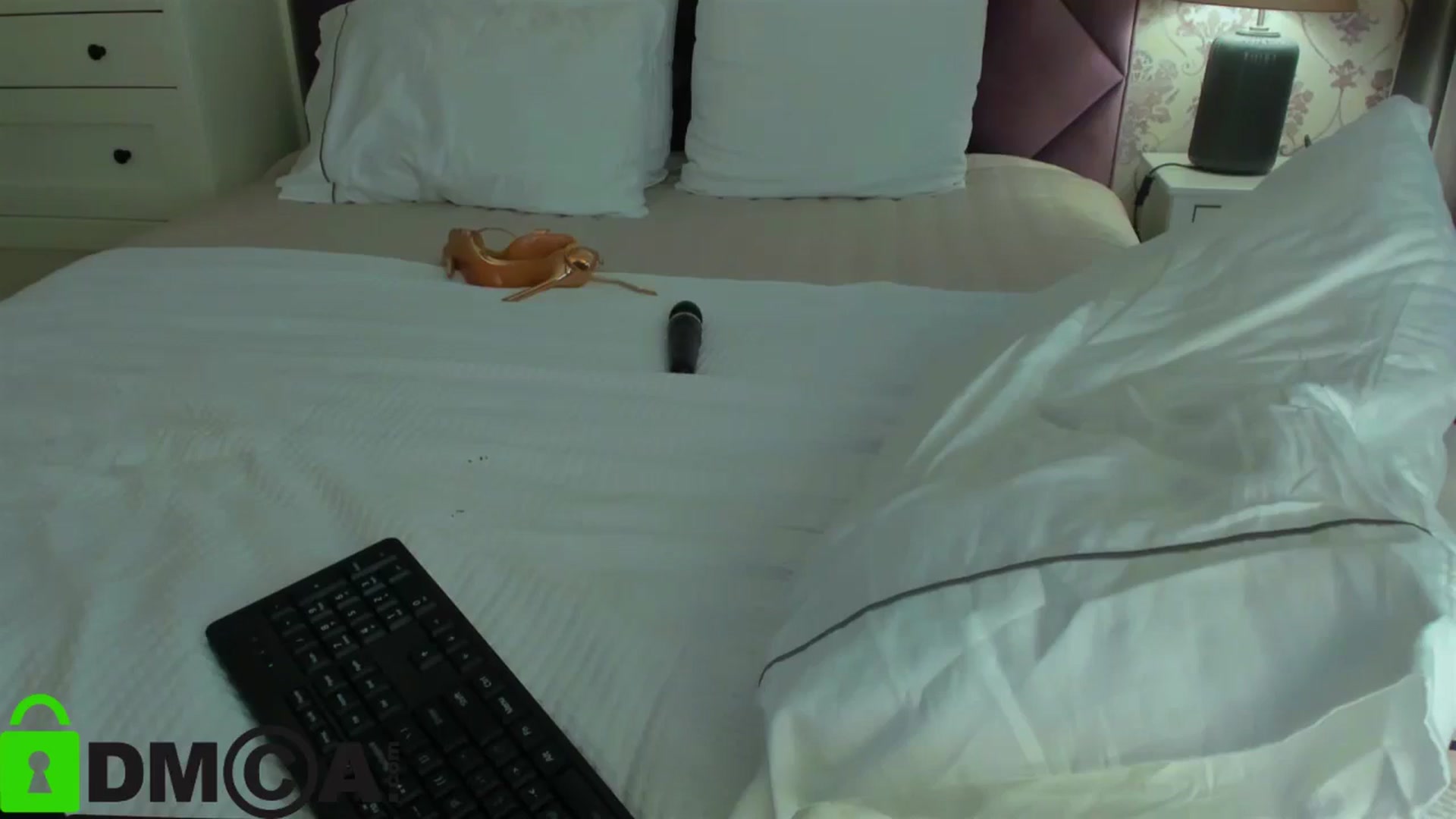 Gallery image thumbnail from HNYHelenka's myfreecams stream on, 10/15/2024, 10:35 image 18 of 20