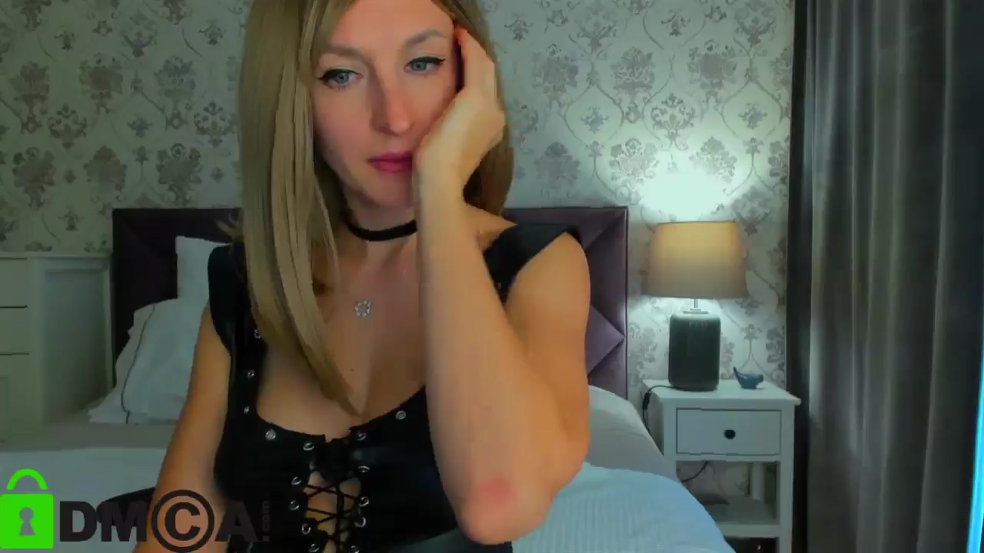 Gallery image thumbnail from HNYHelenka's myfreecams stream on, 10/15/2024, 11:51 image 6 of 20