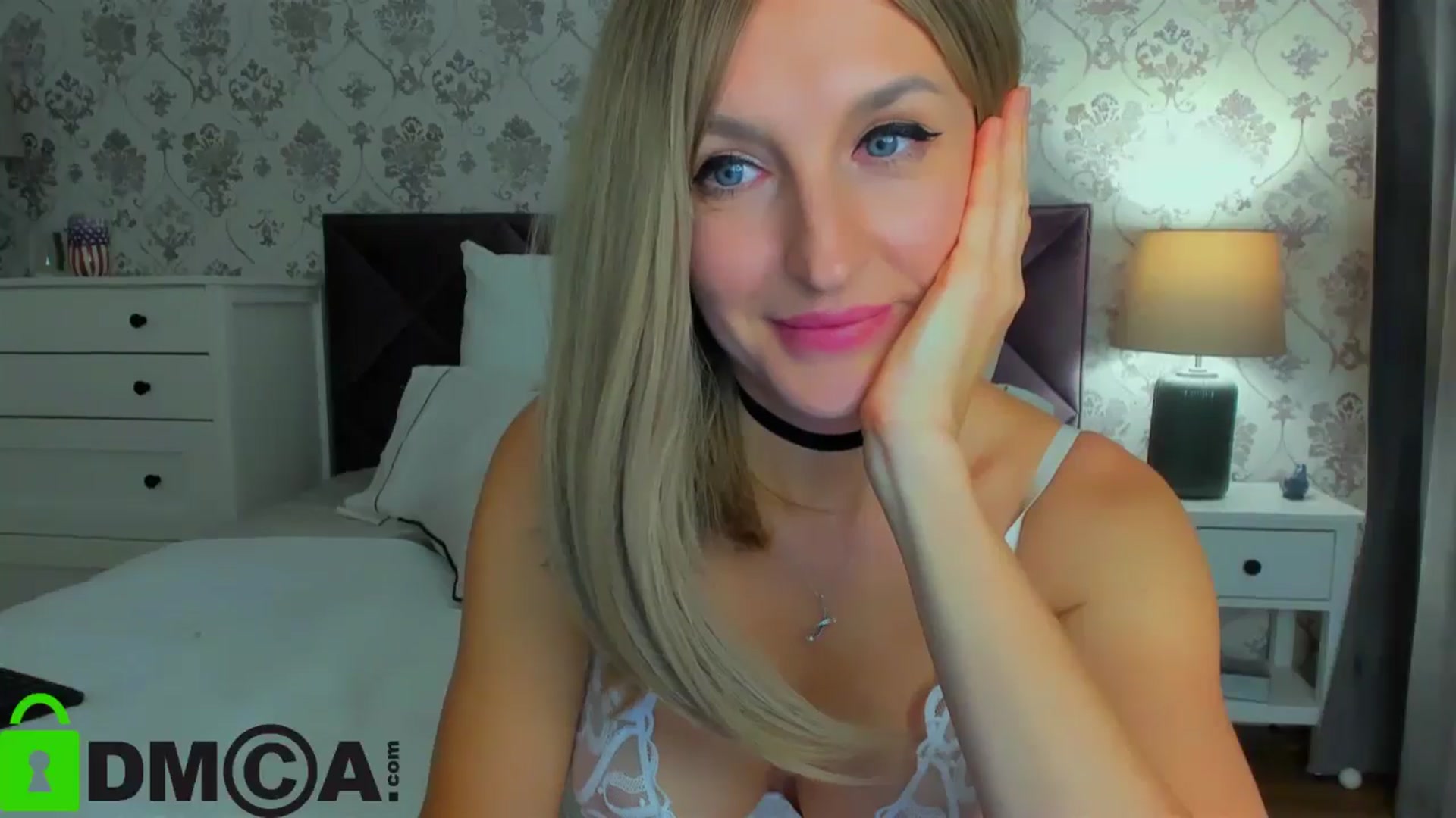 Gallery image thumbnail from HNYHelenka's myfreecams stream on, 11/10/2024, 01:31 image 15 of 20