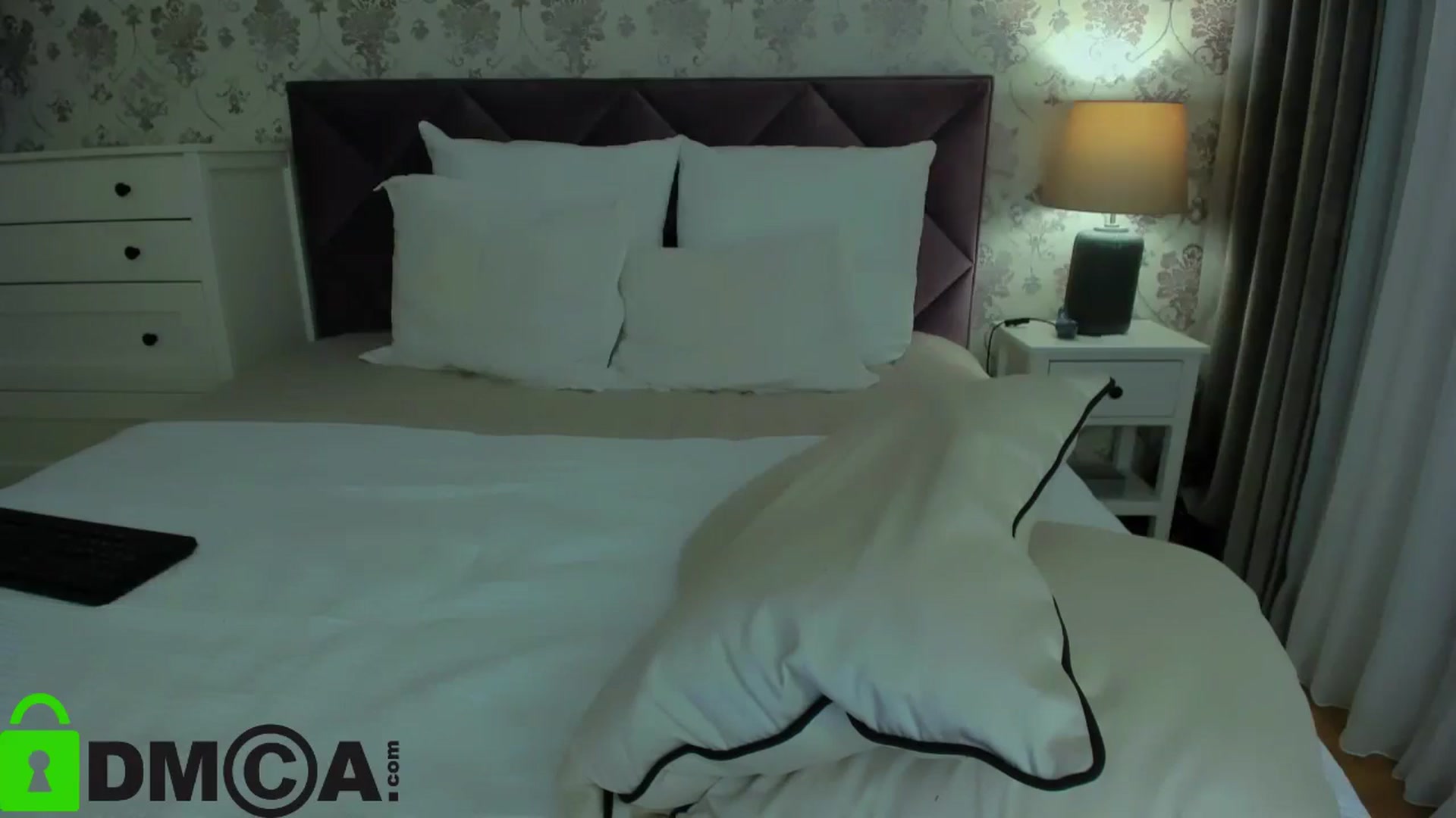 Gallery image thumbnail from HNYHelenka's myfreecams stream on, 12/22/2024, 22:36 image 14 of 20