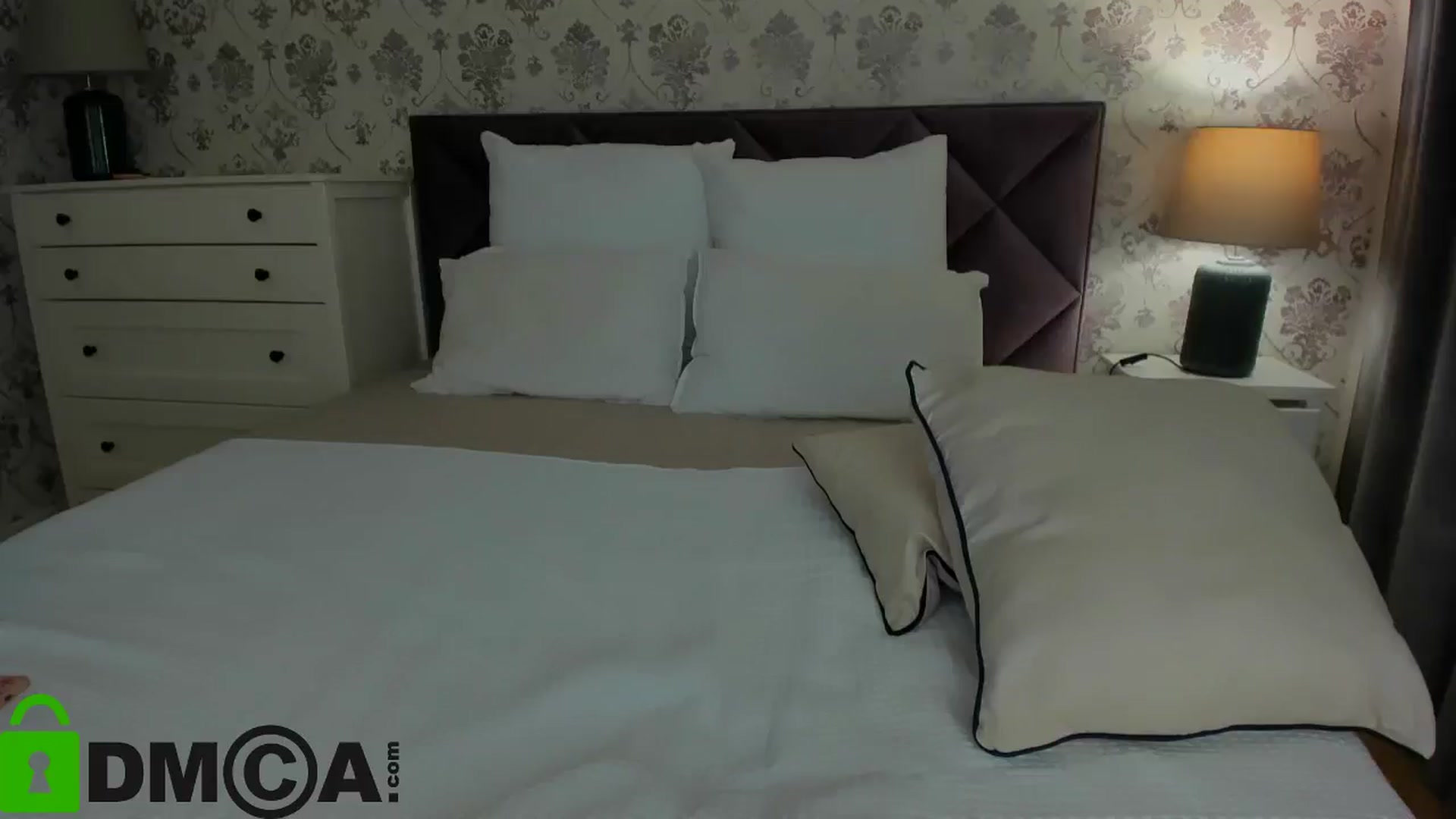 Gallery image thumbnail from HNYHelenka's myfreecams stream on, 02/10/2025, 11:40 image 16 of 20