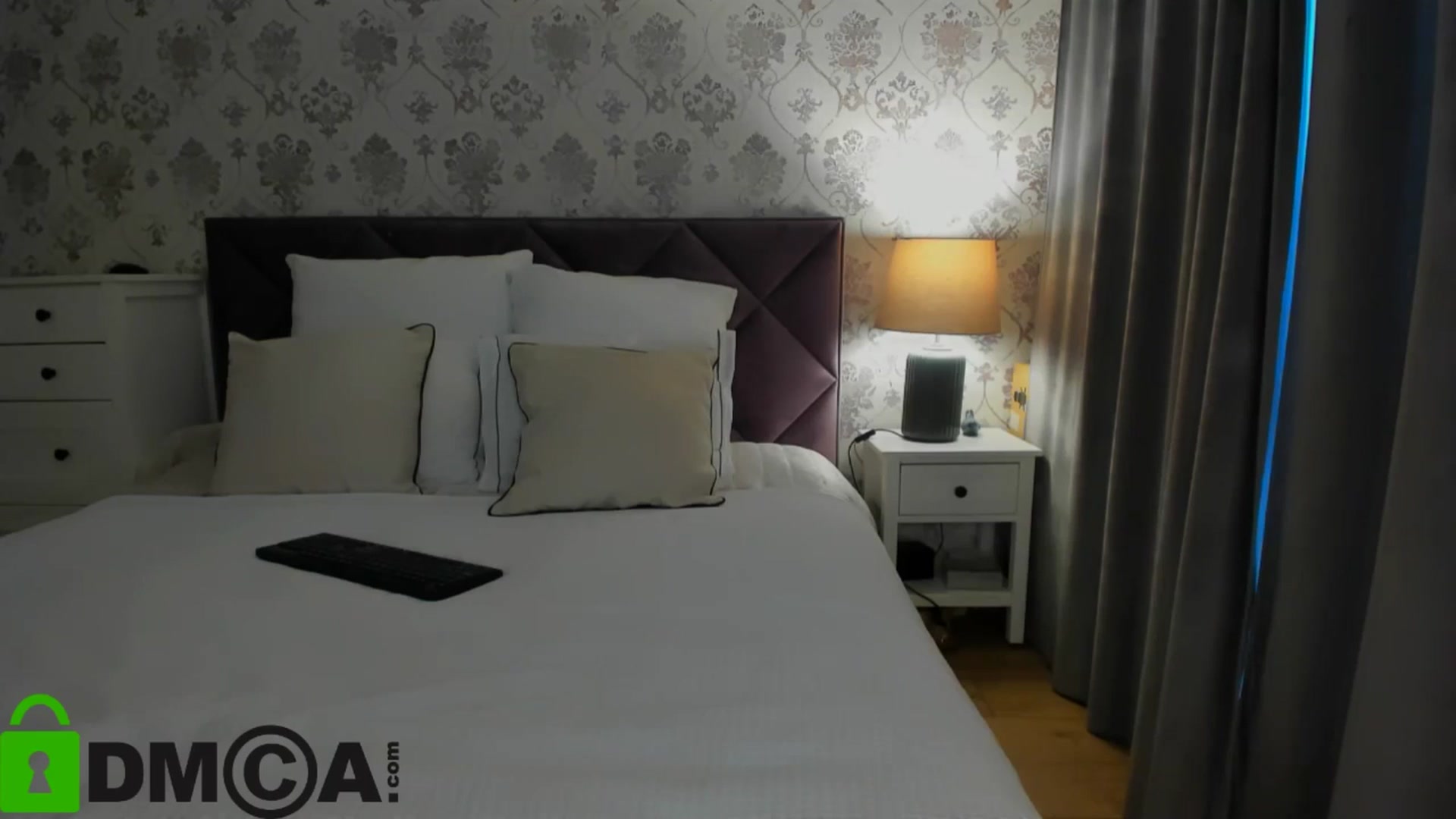 Gallery image thumbnail from HNYHelenka's myfreecams stream on, 04/21/2025, 08:26 image 4 of 20