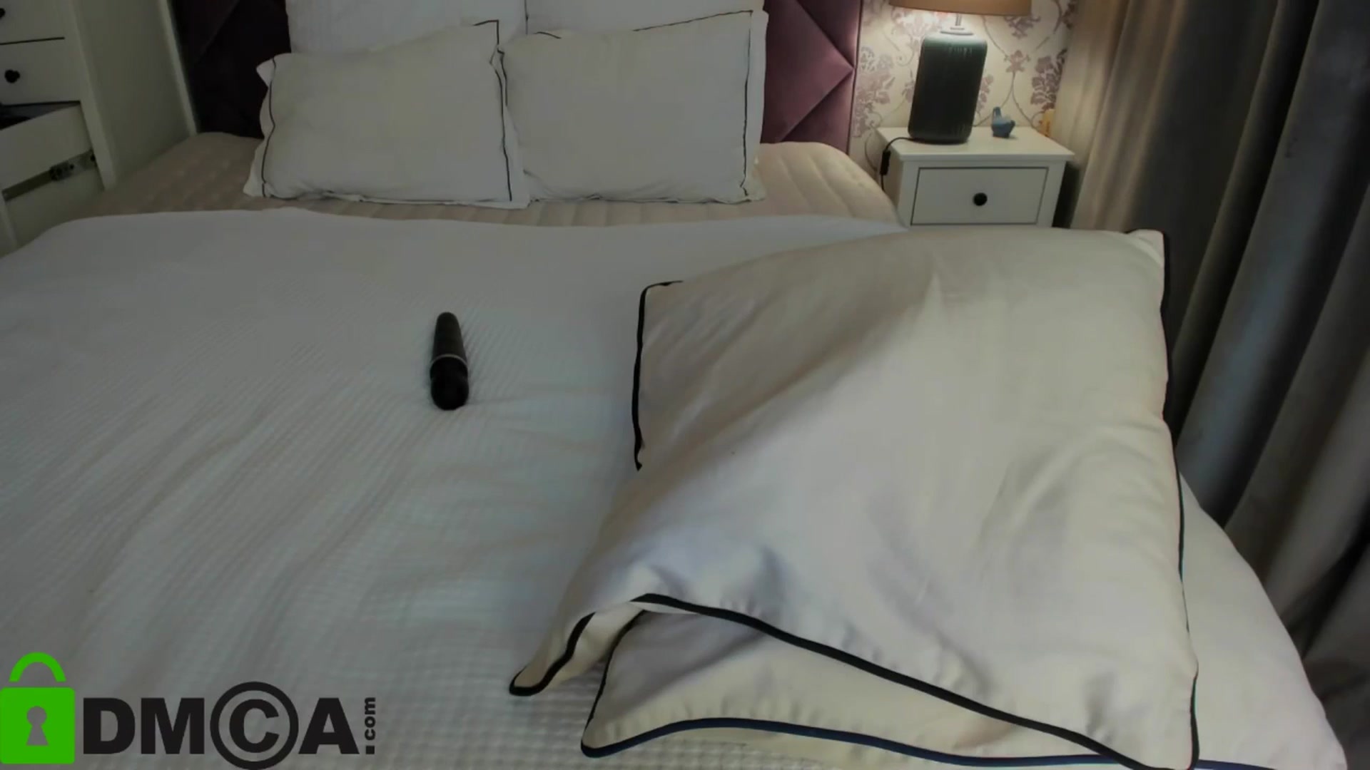 Gallery image thumbnail from HNYHelenka's myfreecams stream on, 08/13/2025, 12:27 image 4 of 20