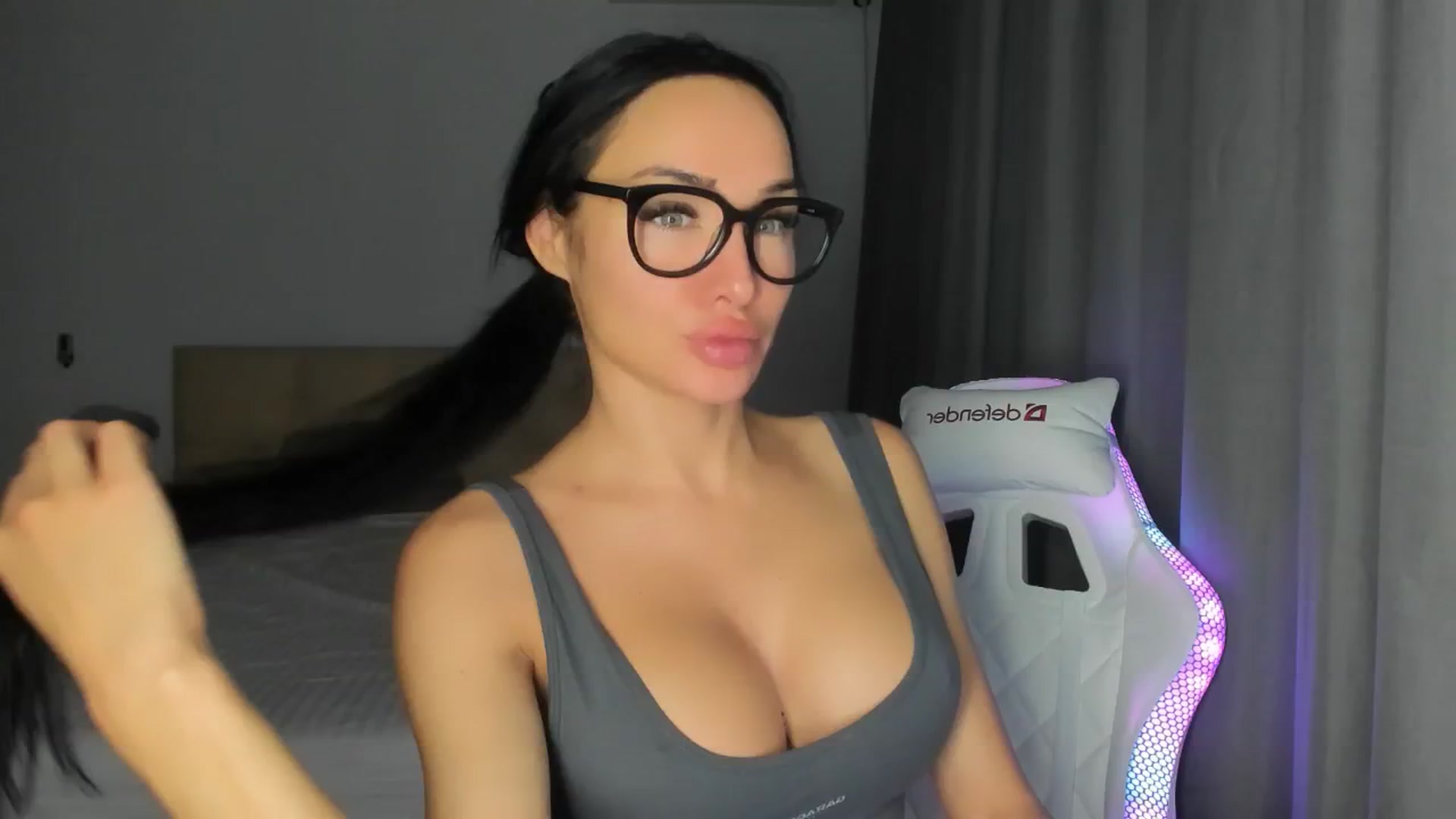 Gallery image thumbnail from HOLLYWOOD_USA's myfreecams stream on, 09/27/2024, 21:24 image 19 of 20