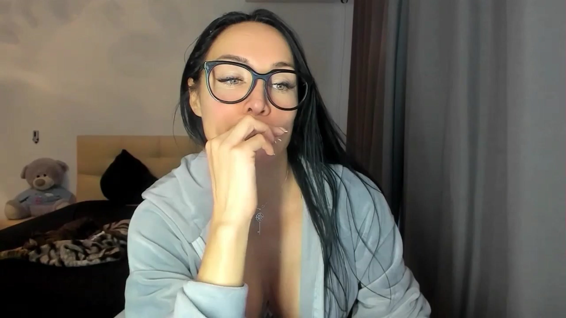 Gallery image thumbnail from HOLLYWOOD_USA's myfreecams stream on, 10/26/2024, 10:16 image 20 of 20