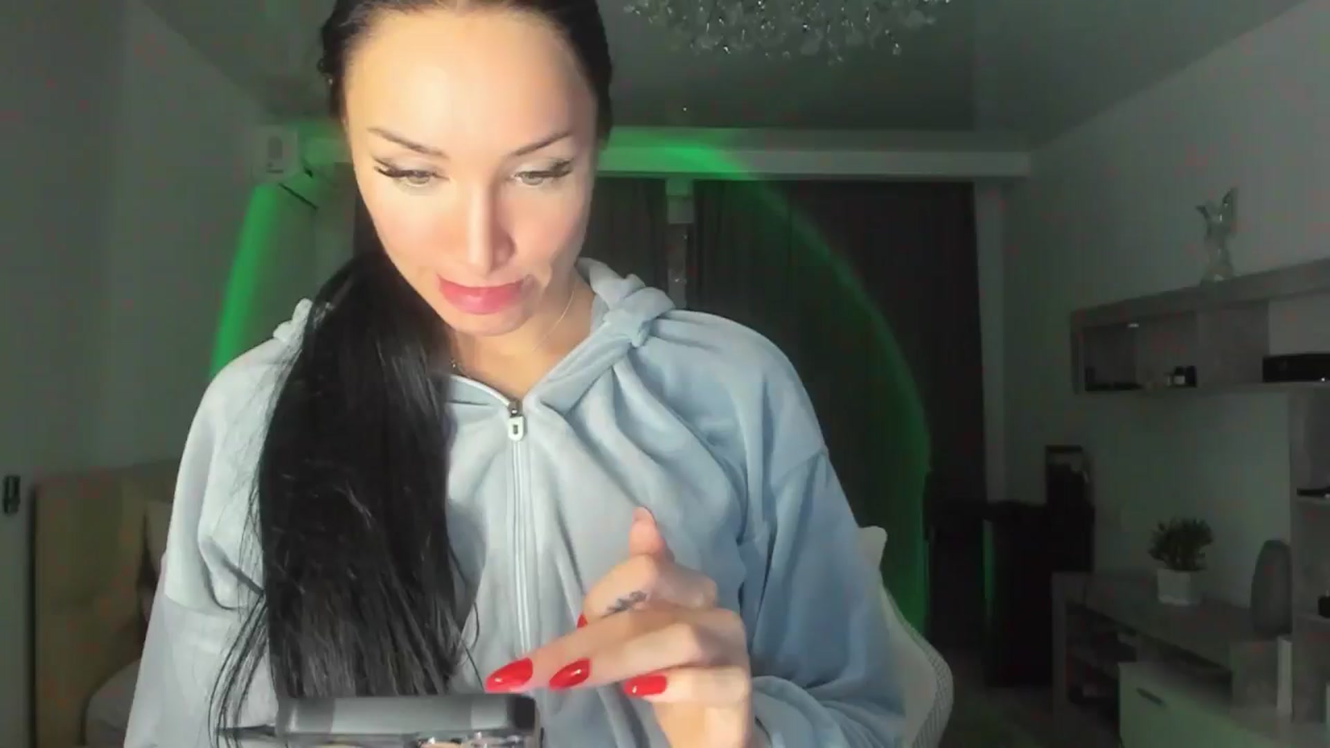 Gallery image thumbnail from HOLLYWOOD_USA's myfreecams stream on, 11/05/2024, 18:46 image 1 of 20