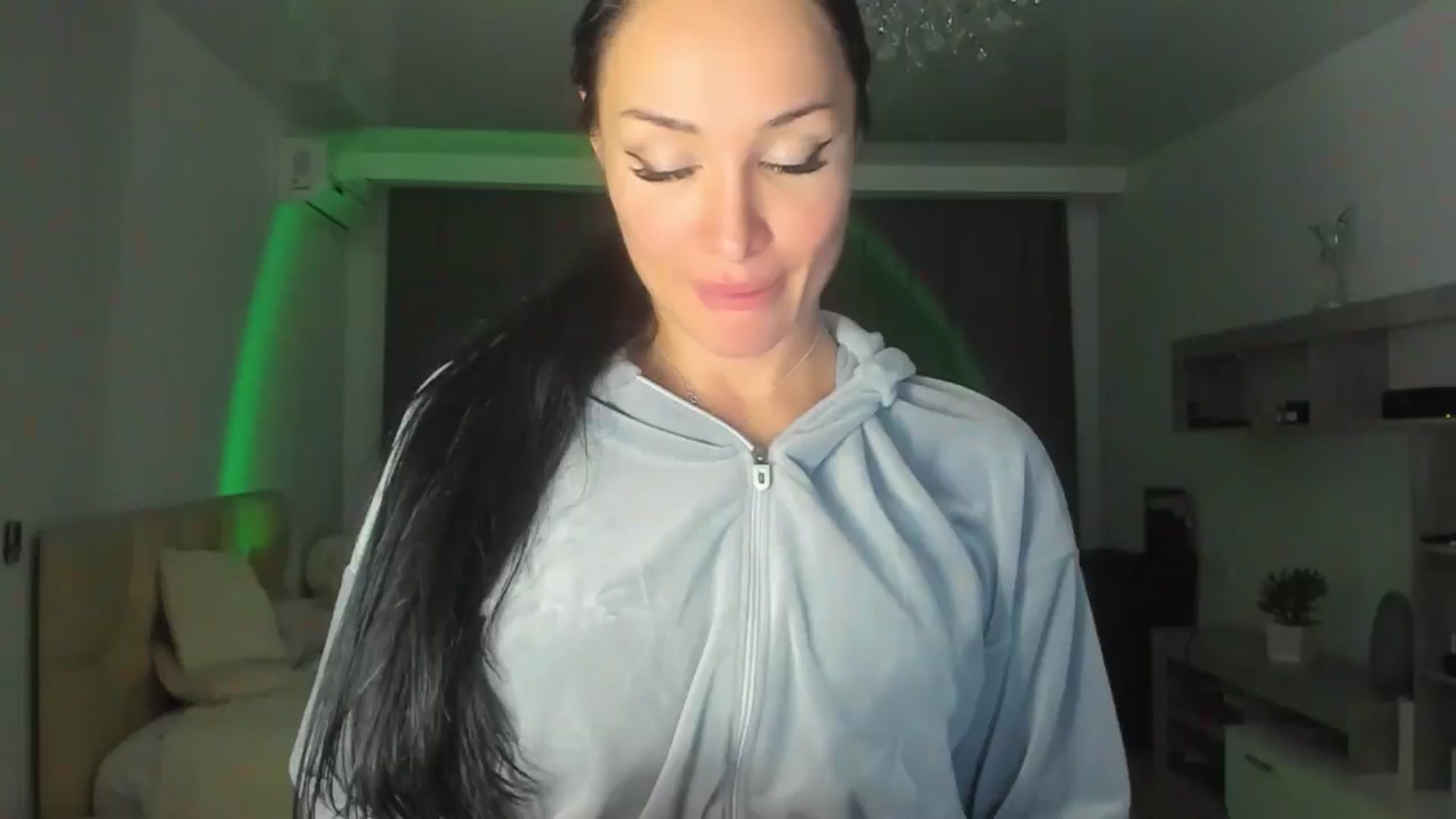 Gallery image thumbnail from HOLLYWOOD_USA's myfreecams stream on, 11/05/2024, 18:46 image 4 of 20