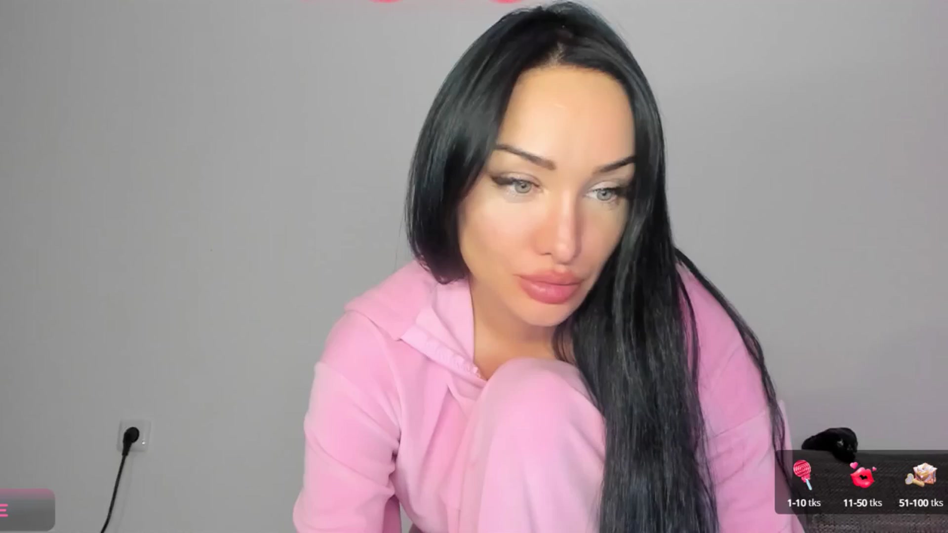 Gallery image thumbnail from HOLLYWOOD_USA's myfreecams stream on, 11/11/2024, 22:49 image 2 of 20