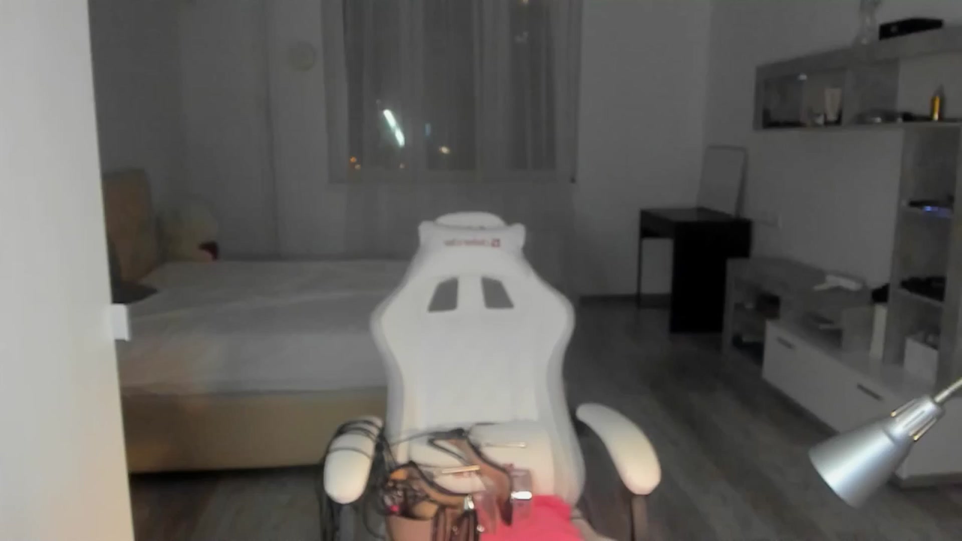 Gallery image thumbnail from HOLLYWOOD_USA's myfreecams stream on, 11/29/2024, 22:03 image 20 of 20