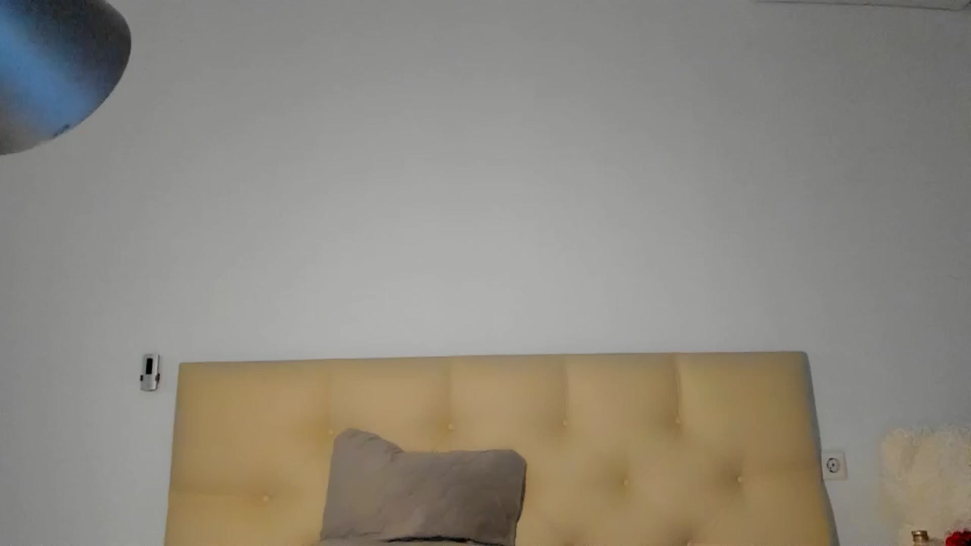 Gallery image thumbnail from HOLLYWOOD_USA's myfreecams stream on, 11/29/2024, 22:56 image 19 of 20