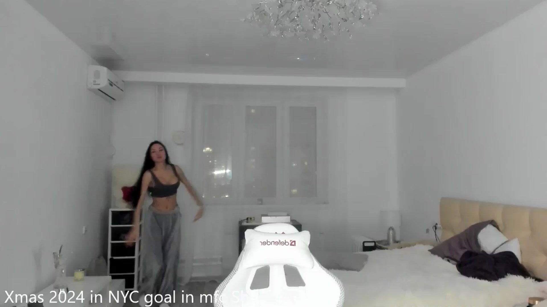 Gallery image thumbnail from HOLLYWOOD_USA's myfreecams stream on, 12/09/2024, 15:19 image 6 of 20