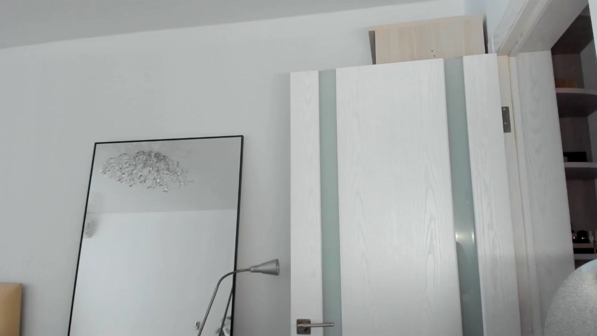 Gallery image thumbnail from HOLLYWOOD_USA's myfreecams stream on, 12/19/2024, 08:55 image 13 of 20