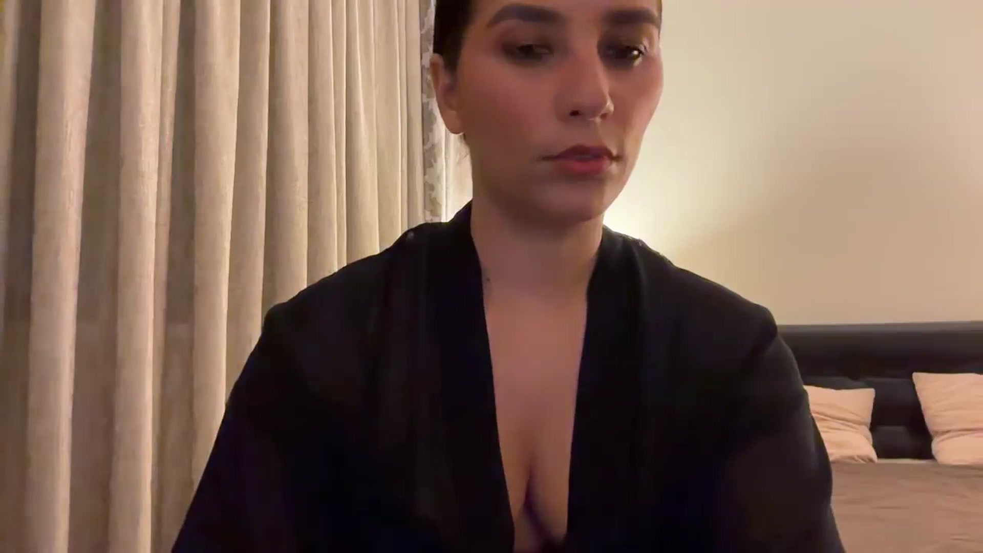 Gallery image thumbnail from HOLY_BRUNE's myfreecams stream on, 06/07/2025, 21:44 image 2 of 20