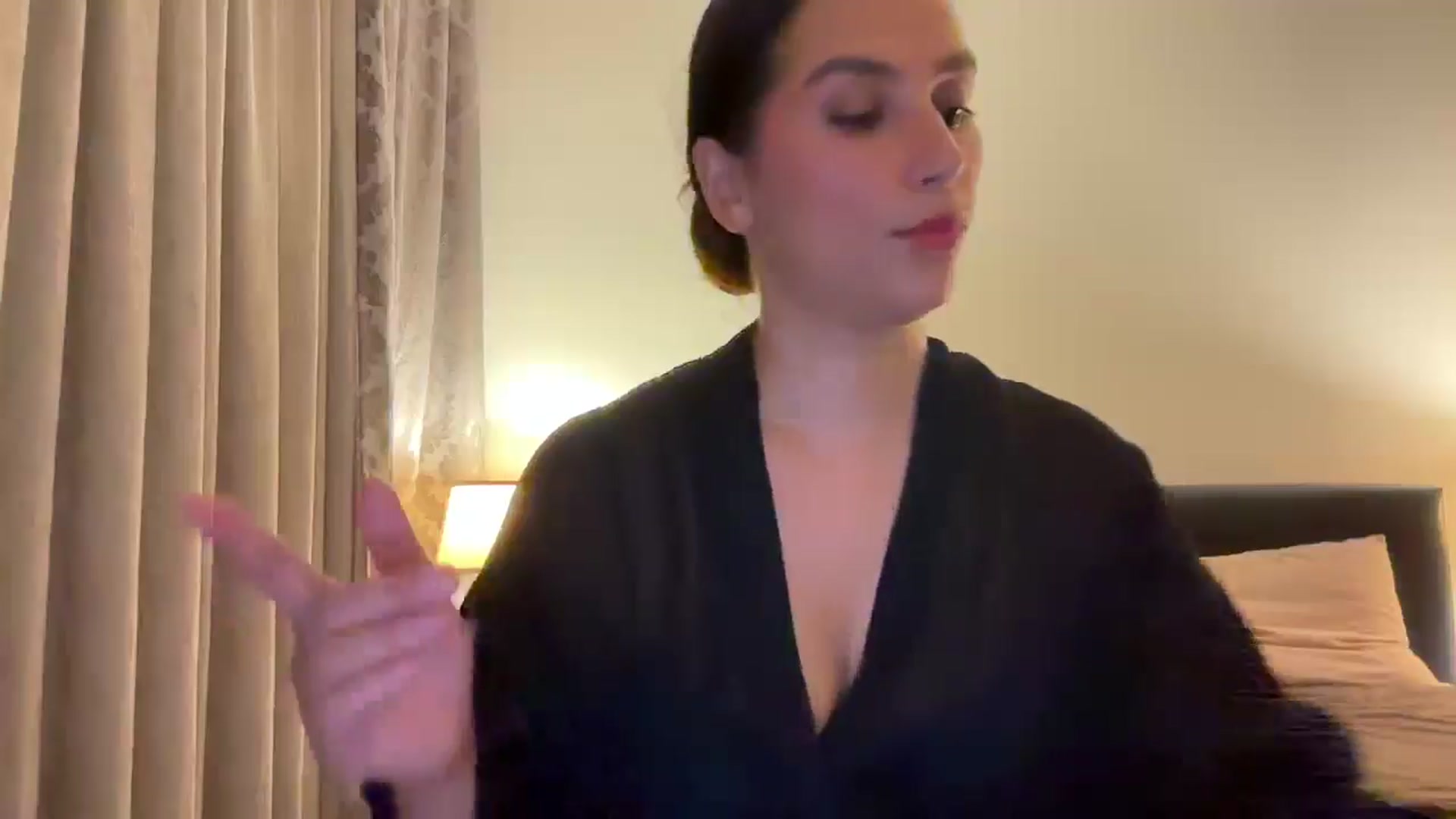 Gallery image thumbnail from HOLY_BRUNE's myfreecams stream on, 06/07/2025, 21:44 image 18 of 20