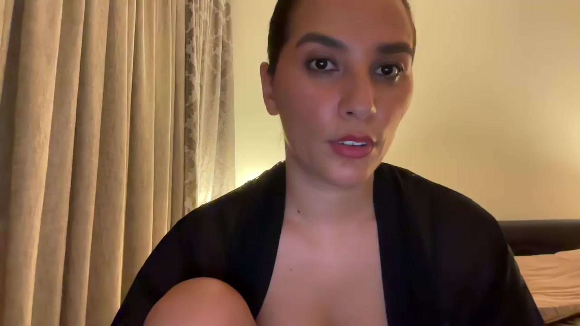 Gallery image thumbnail from HOLY_BRUNE's myfreecams stream on, 06/08/2025, 01:00 image 1 of 20
