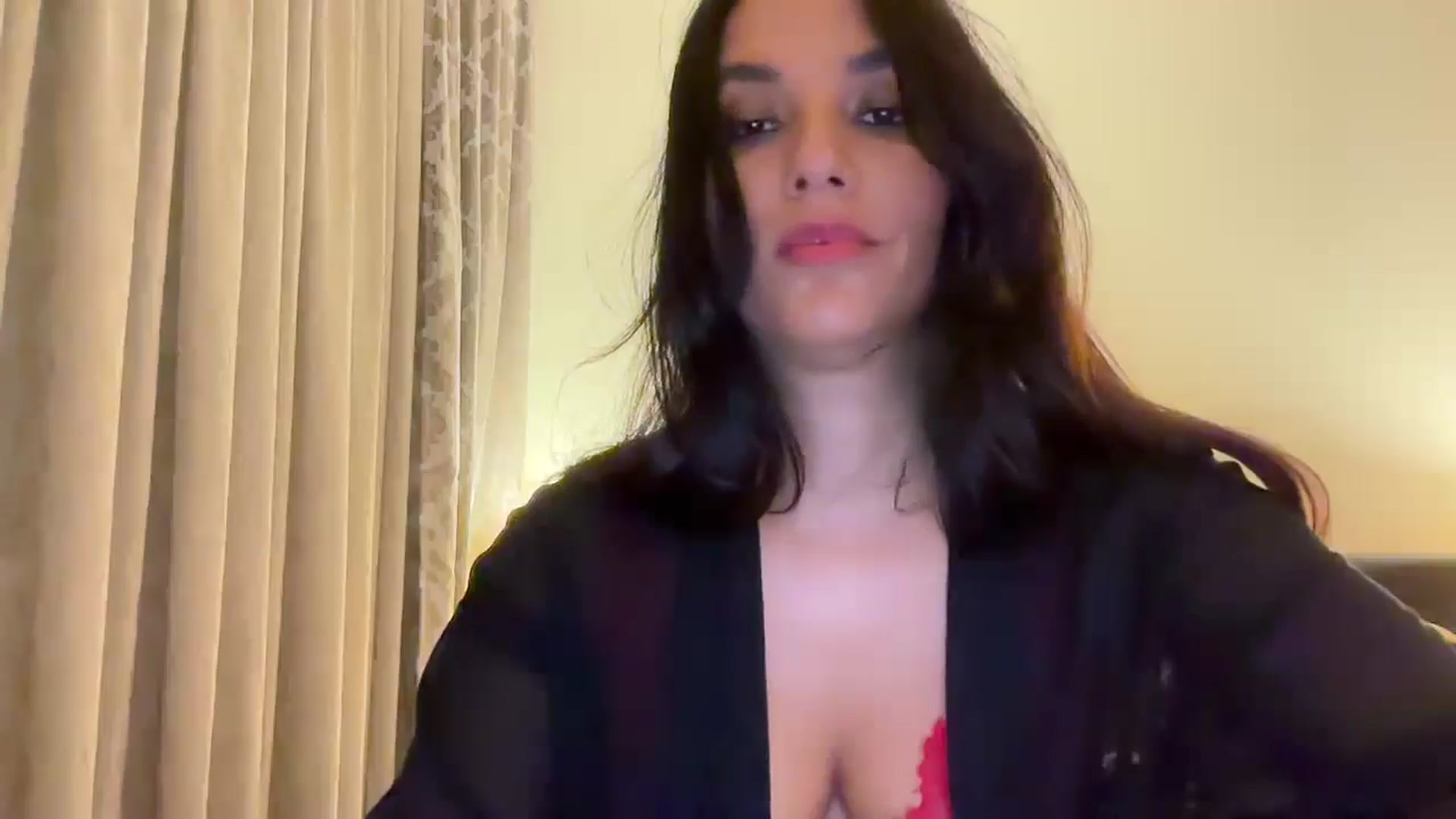 Gallery image thumbnail from HOLY_BRUNE's myfreecams stream on, 06/15/2025, 24:04 image 5 of 20