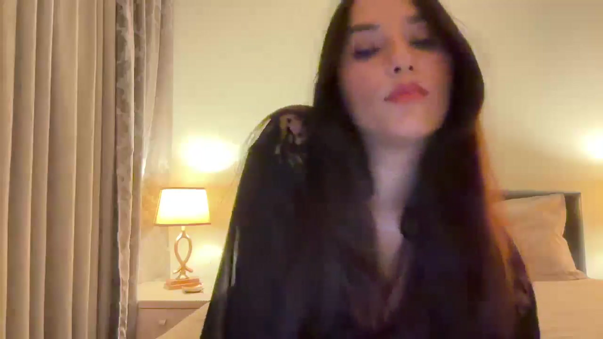 Gallery image thumbnail from HOLY_BRUNE's myfreecams stream on, 06/22/2025, 21:31 image 14 of 20