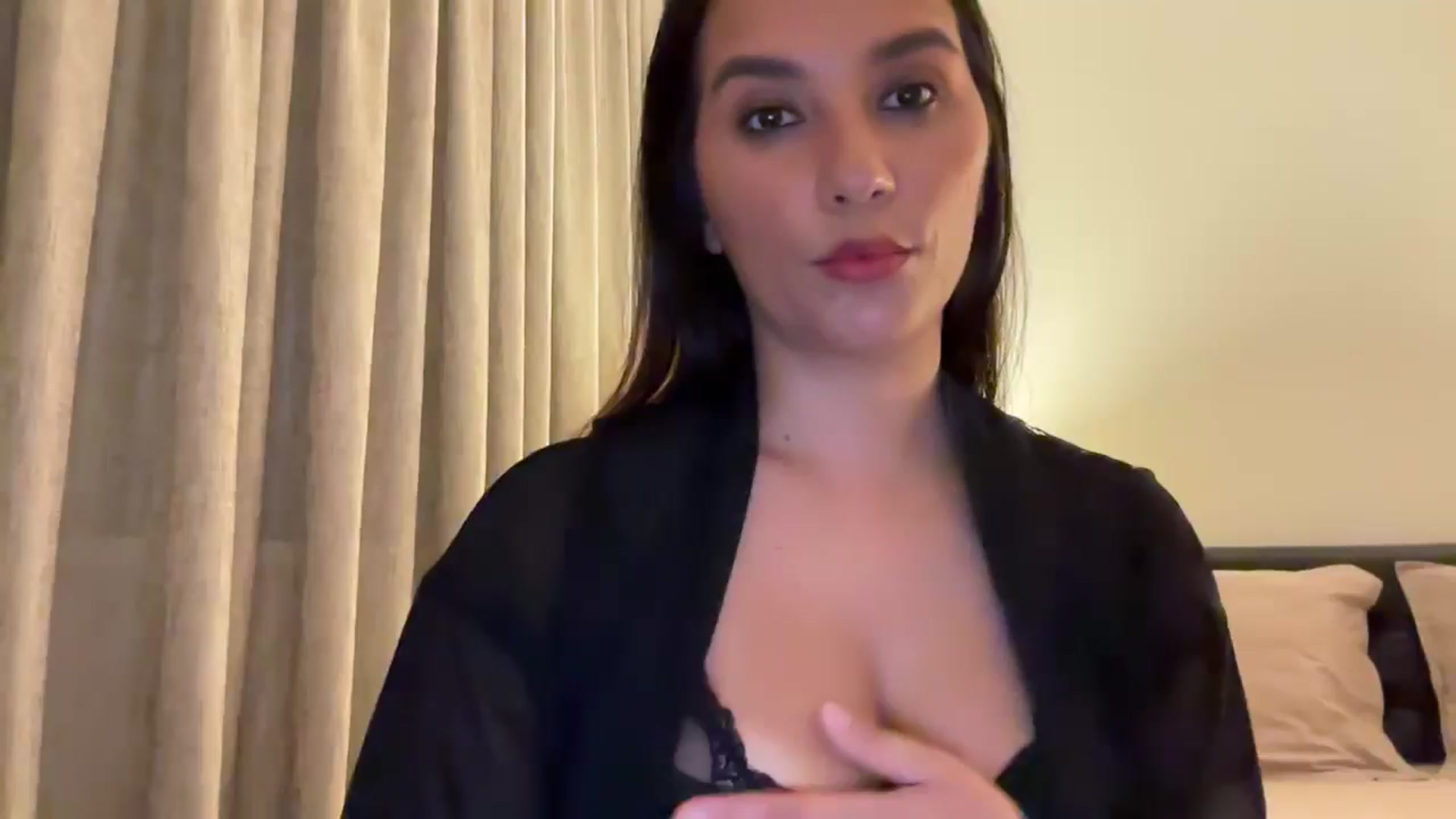 Gallery image thumbnail from HOLY_BRUNE's myfreecams stream on, 06/22/2025, 21:31 image 1 of 20
