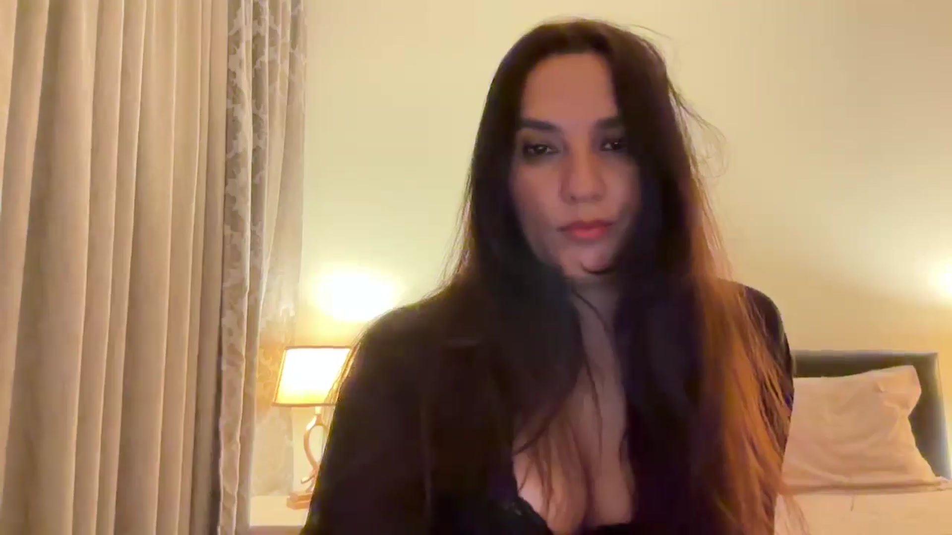 Gallery image thumbnail from HOLY_BRUNE's myfreecams stream on, 06/23/2025, 24:52 image 16 of 20