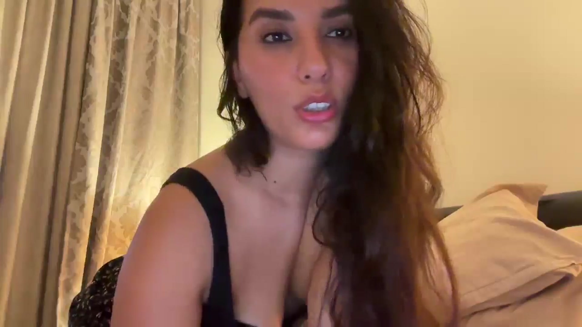 Gallery image thumbnail from HOLY_BRUNE's myfreecams stream on, 06/28/2025, 02:48 image 20 of 20