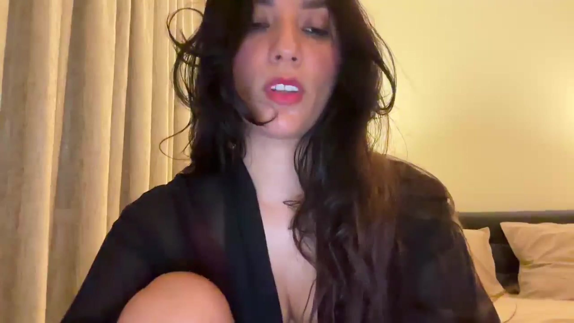 Gallery image thumbnail from HOLY_BRUNE's myfreecams stream on, 06/28/2025, 23:49 image 3 of 20