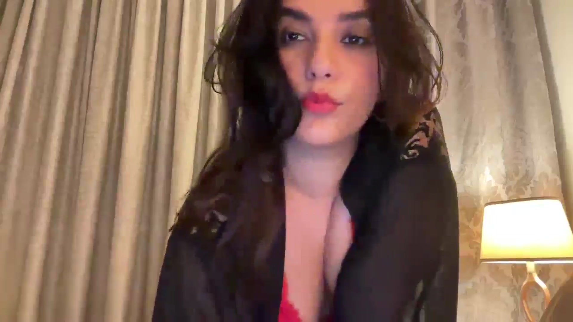 Gallery image thumbnail from HOLY_BRUNE's myfreecams stream on, 06/29/2025, 24:34 image 14 of 20