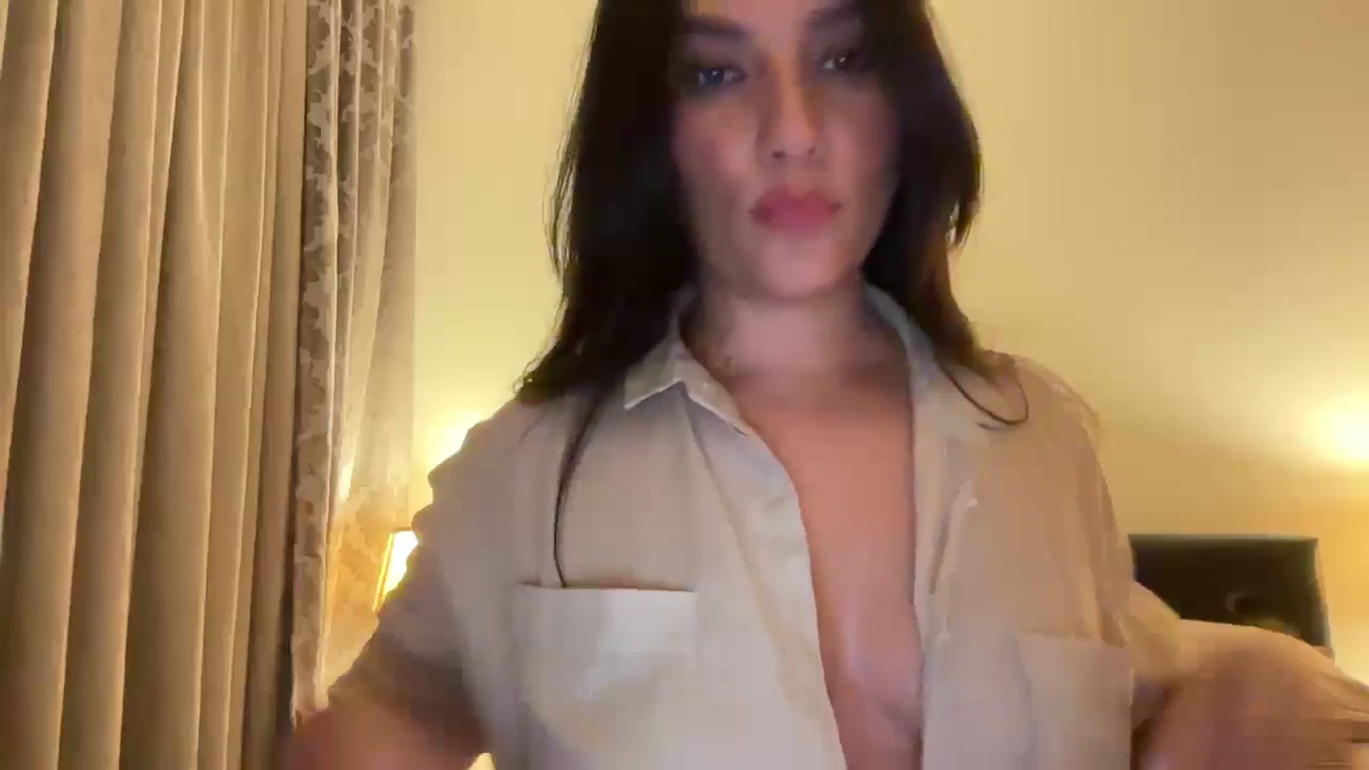 Gallery image thumbnail from HOLY_BRUNE's myfreecams stream on, 07/05/2025, 24:03 image 7 of 20