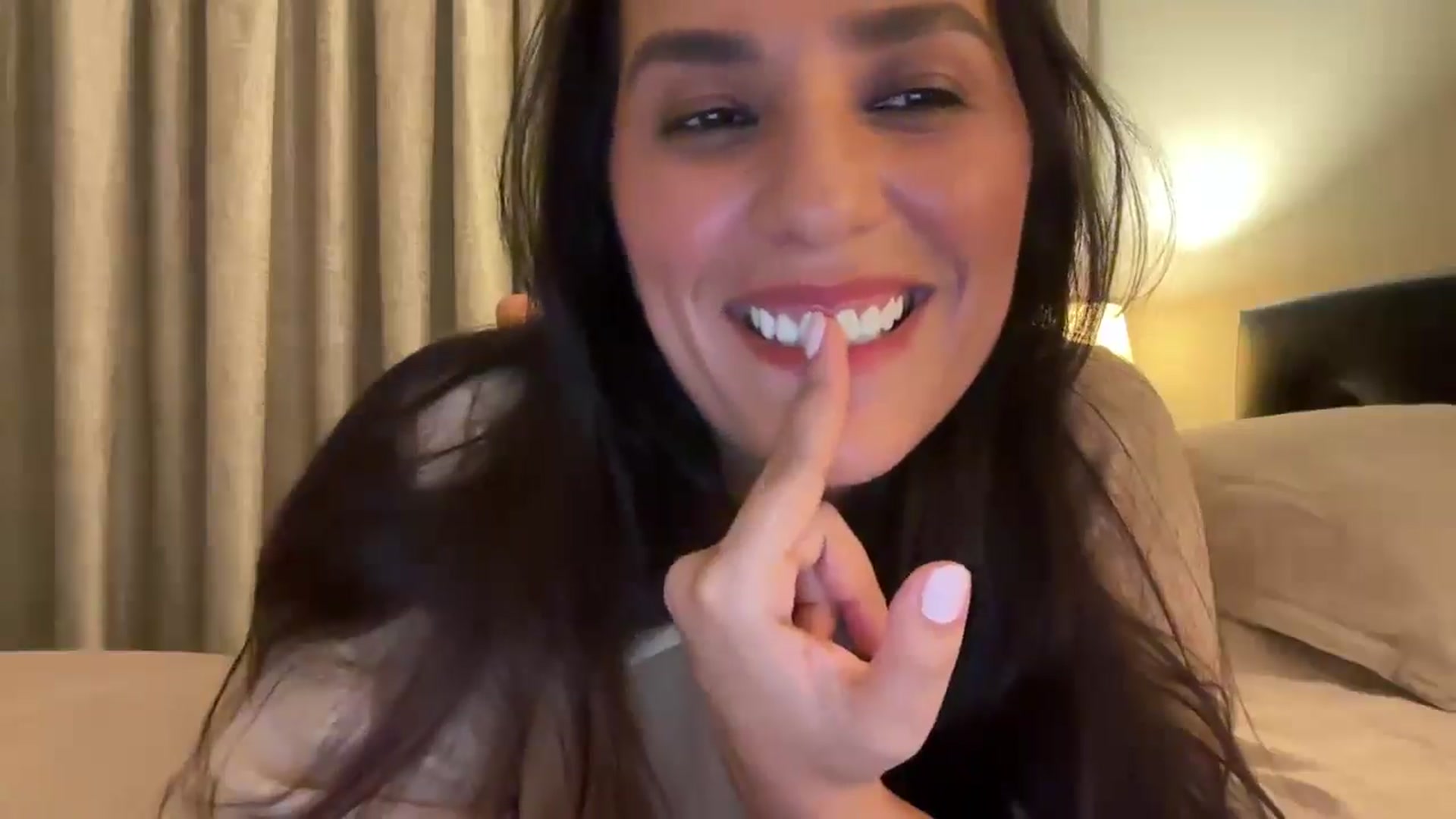 Gallery image thumbnail from HOLY_BRUNE's myfreecams stream on, 07/05/2025, 24:03 image 19 of 20