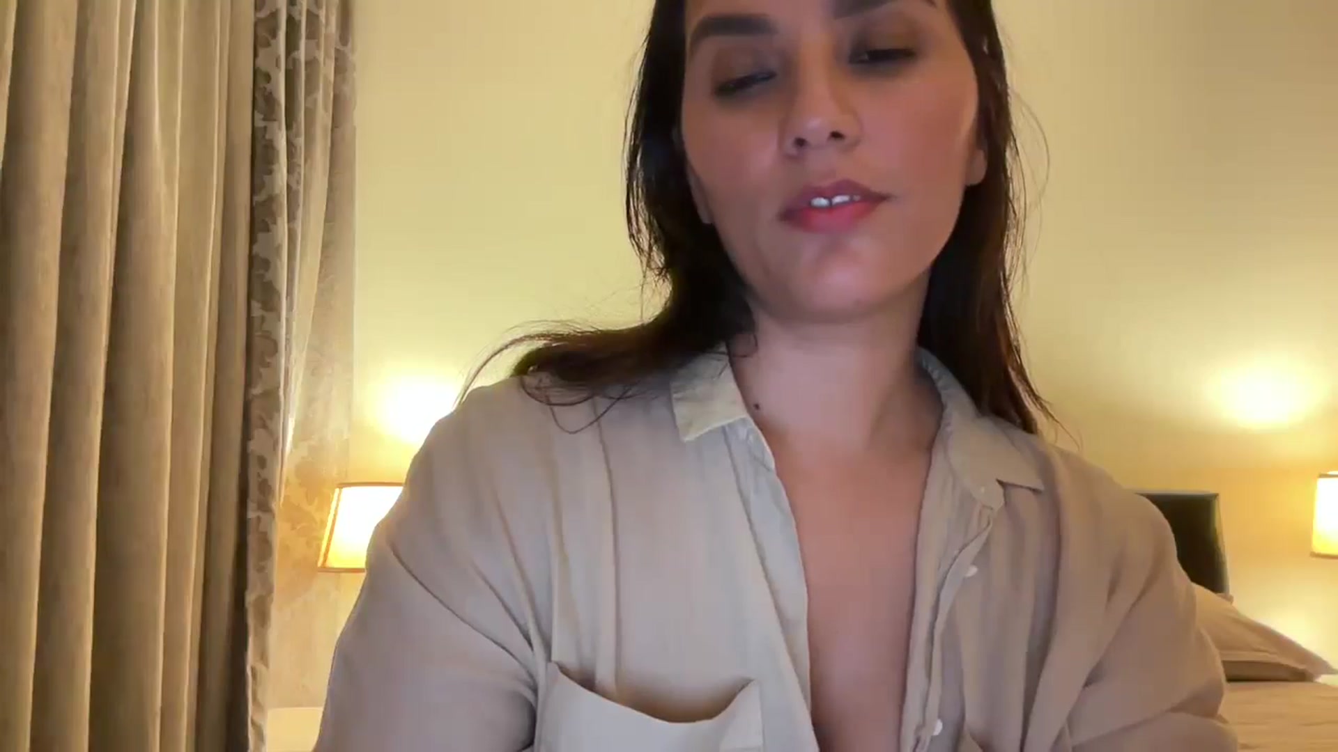 Gallery image thumbnail from HOLY_BRUNE's myfreecams stream on, 07/05/2025, 01:14 image 11 of 20