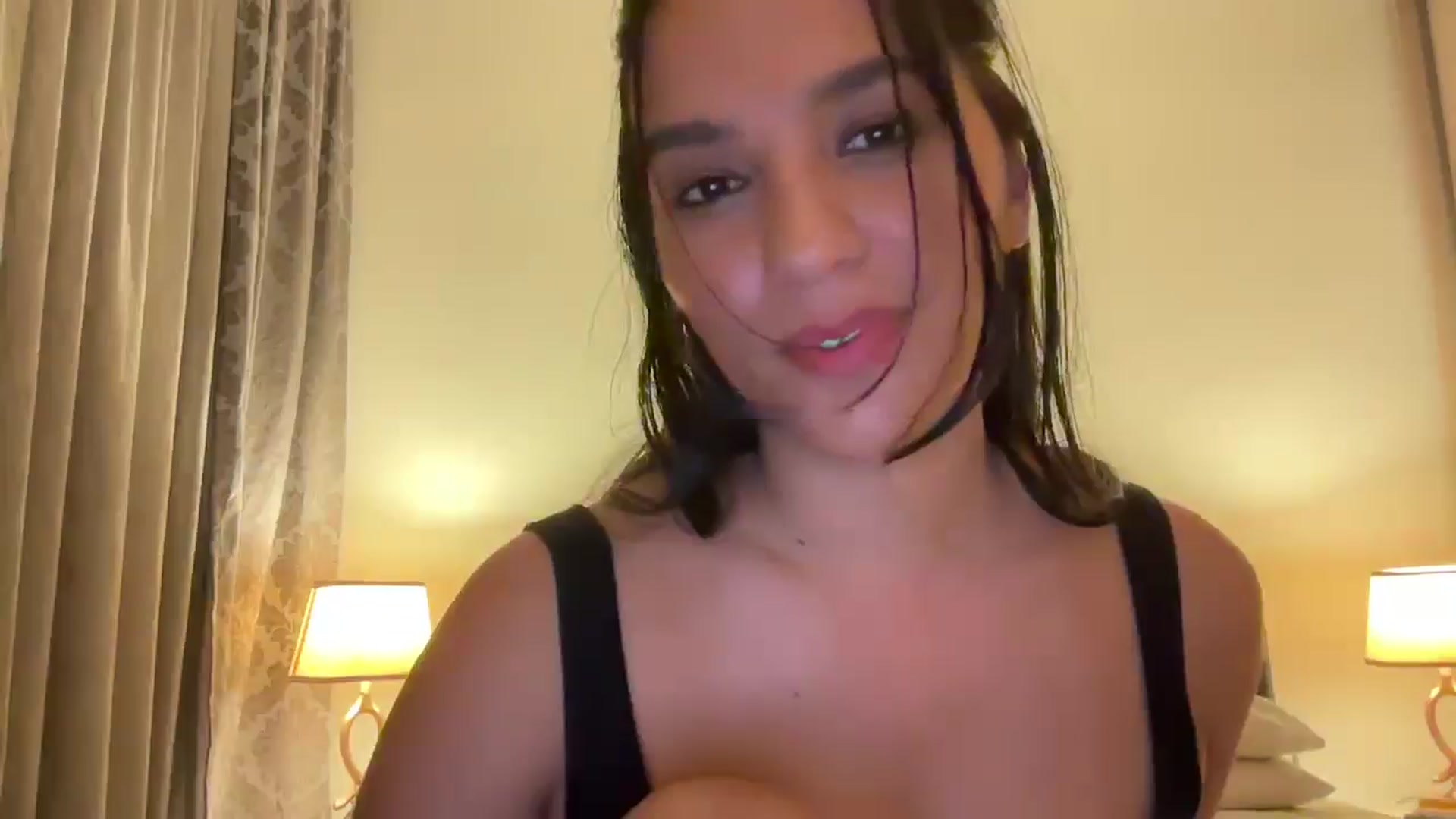 Gallery image thumbnail from HOLY_BRUNE's myfreecams stream on, 07/12/2025, 02:10 image 8 of 20