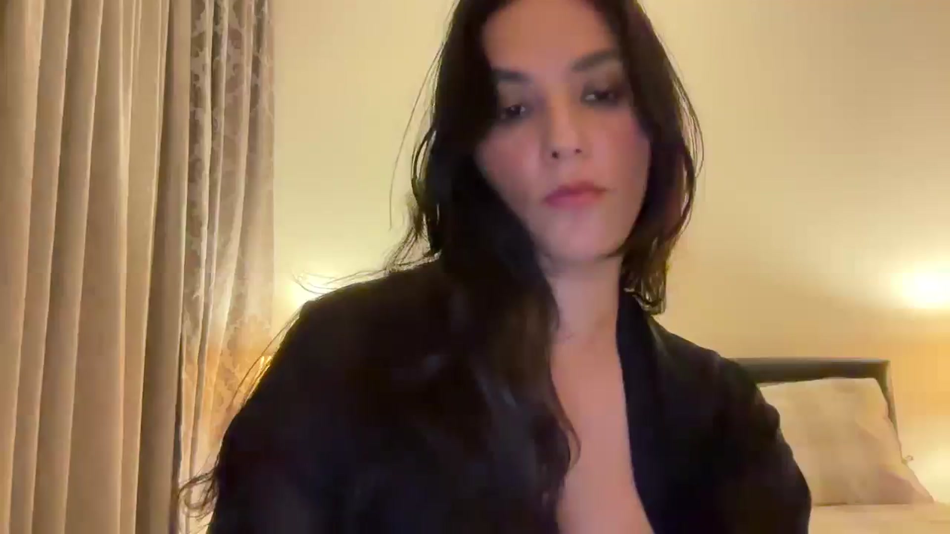 Gallery image thumbnail from HOLY_BRUNE's myfreecams stream on, 07/15/2025, 24:20 image 6 of 20