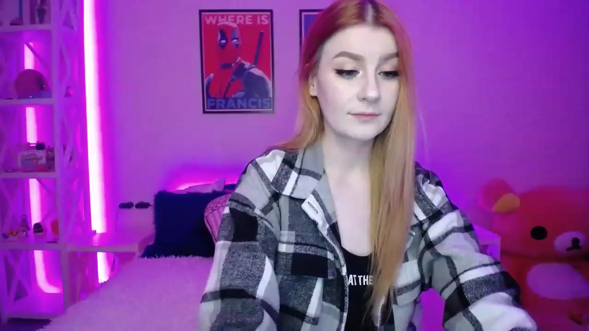 Gallery image thumbnail from HOWERGIRL's myfreecams stream on, 03/18/2023, 21:00 image 2 of 20