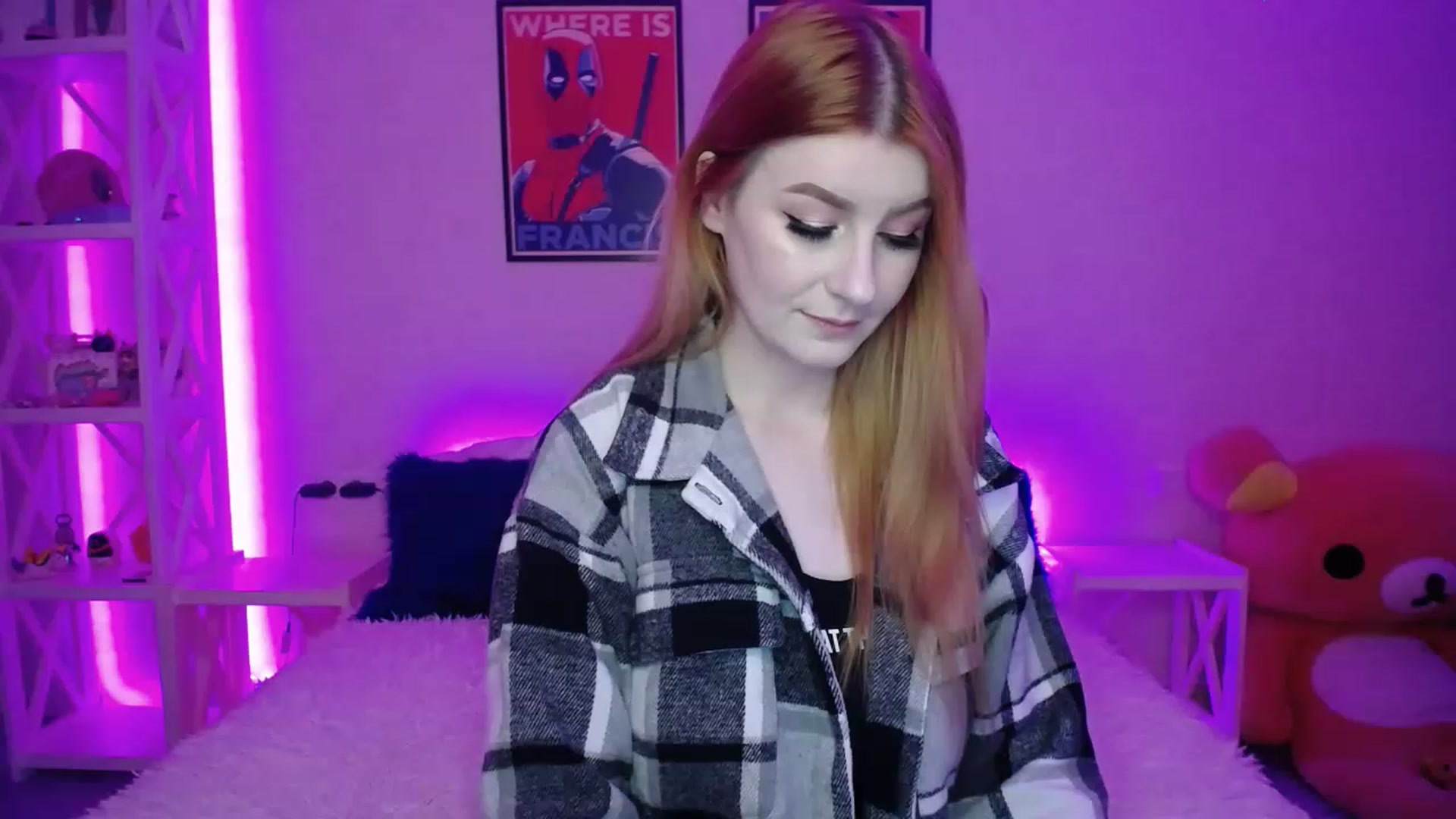 Gallery image thumbnail from HOWERGIRL's myfreecams stream on, 03/18/2023, 21:00 image 7 of 20