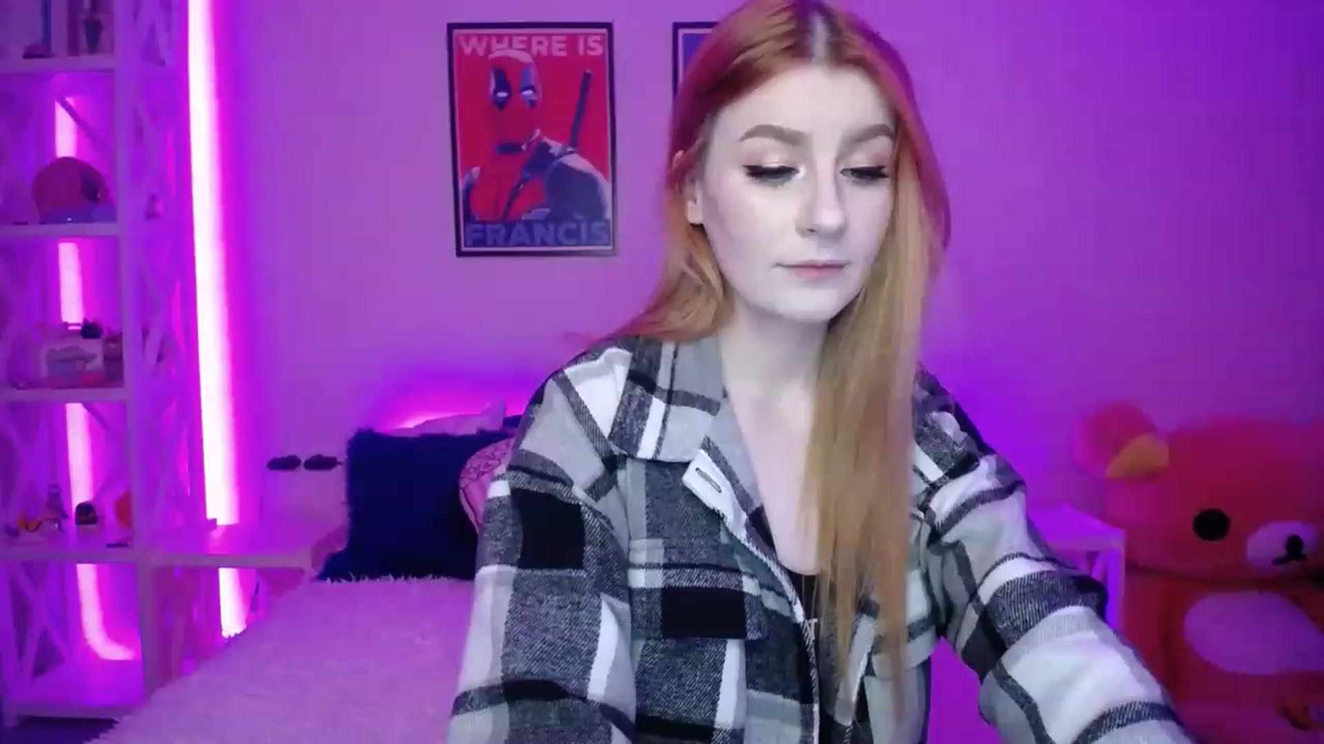 Gallery image thumbnail from HOWERGIRL's myfreecams stream on, 03/18/2023, 21:00 image 3 of 20