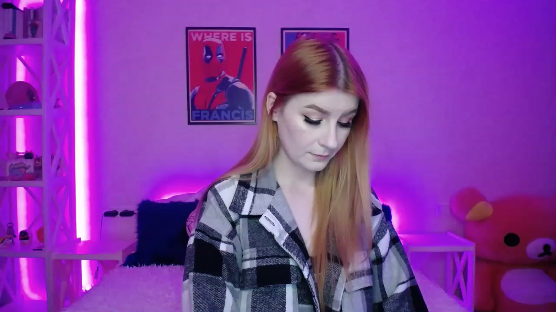 Gallery image thumbnail from HOWERGIRL's myfreecams stream on, 03/18/2023, 21:00 image 17 of 20