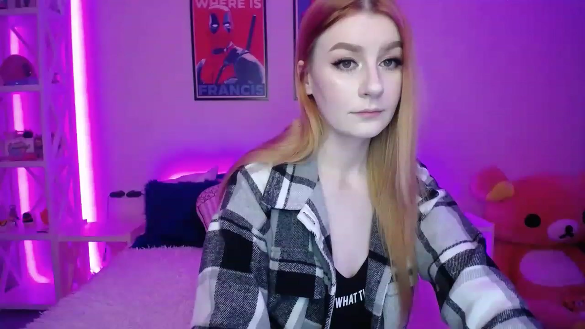 Gallery image thumbnail from HOWERGIRL's myfreecams stream on, 03/18/2023, 21:00 image 14 of 20