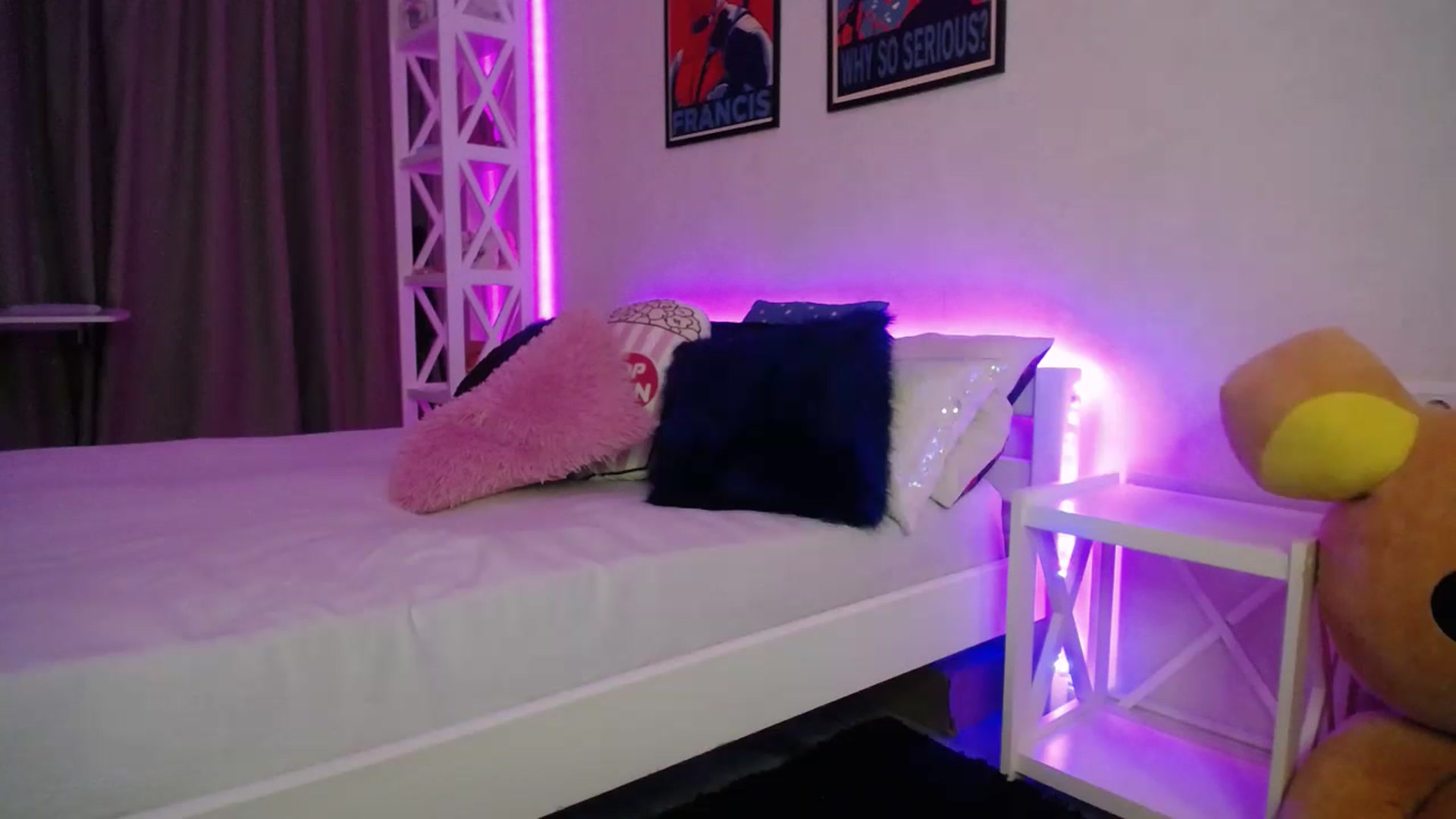 Gallery image thumbnail from HOWERGIRL's myfreecams stream on, 07/07/2023, 20:27 image 19 of 20