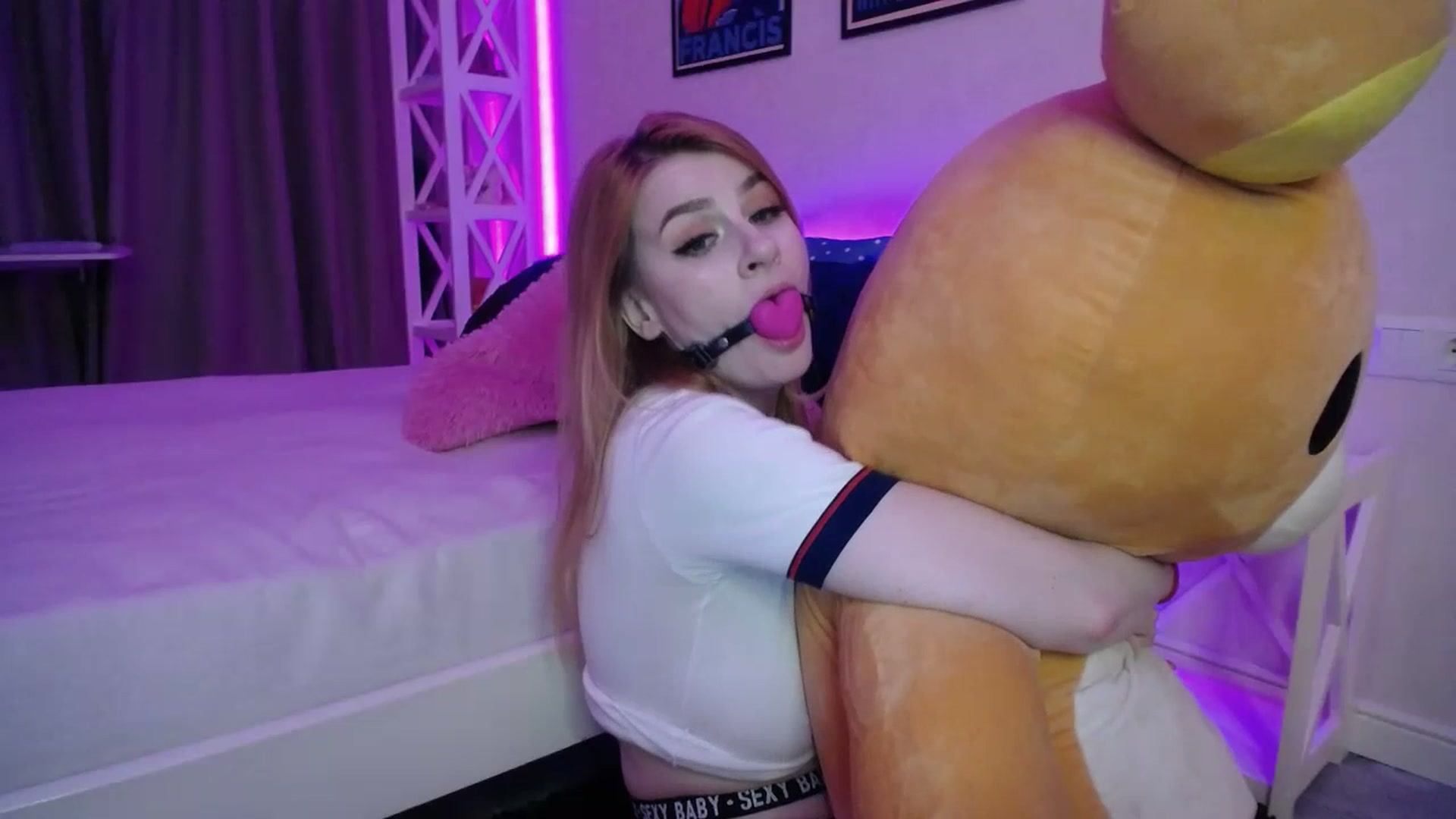Gallery image thumbnail from HOWERGIRL's myfreecams stream on, 07/07/2023, 20:27 image 15 of 20