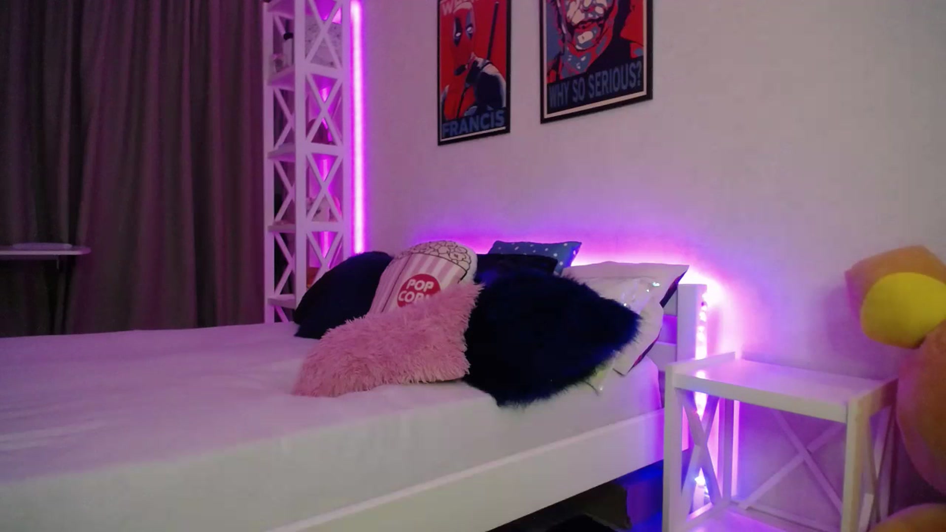 Gallery image thumbnail from HOWERGIRL's myfreecams stream on, 07/07/2023, 20:27 image 13 of 20