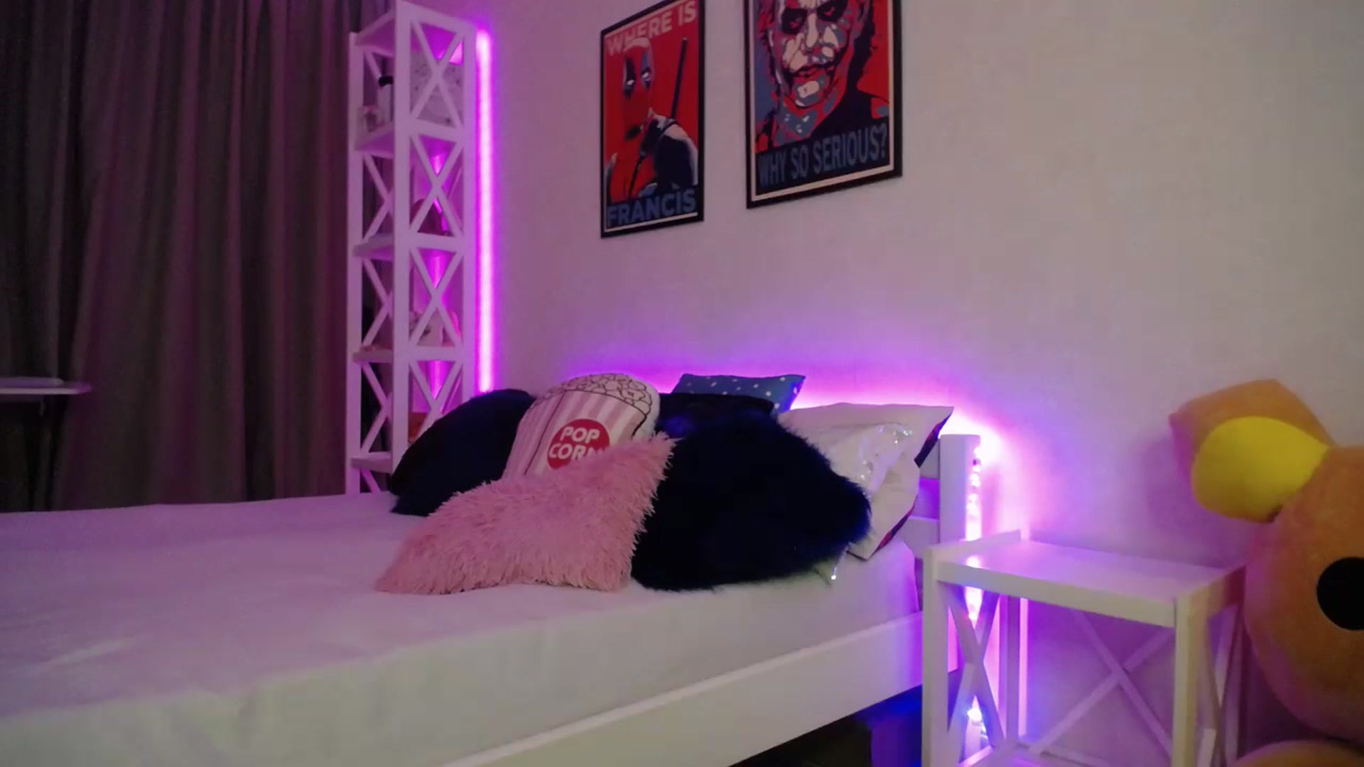 Gallery image thumbnail from HOWERGIRL's myfreecams stream on, 07/07/2023, 20:27 image 7 of 20