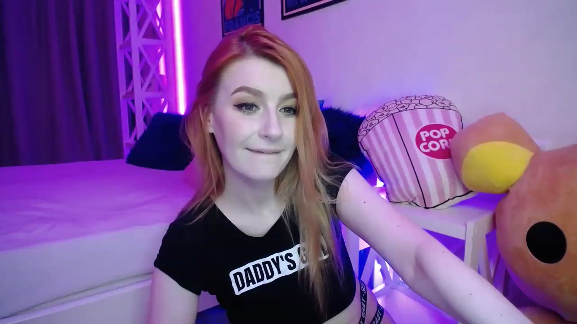 Gallery image thumbnail from HOWERGIRL's myfreecams stream on, 08/05/2023, 19:50 image 9 of 20