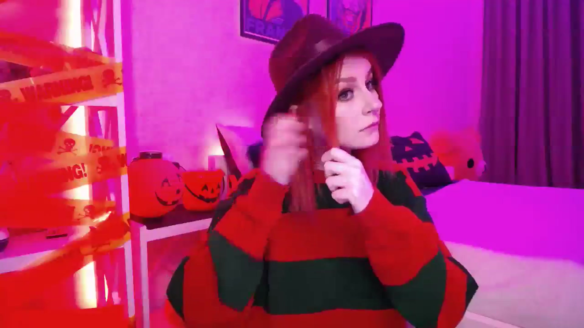 Gallery image thumbnail from HOWERGIRL's myfreecams stream on, 10/24/2023, 19:32 image 19 of 20