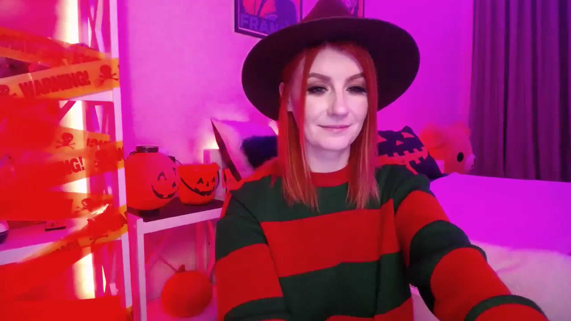 Gallery image thumbnail from HOWERGIRL's myfreecams stream on, 10/24/2023, 19:32 image 13 of 20