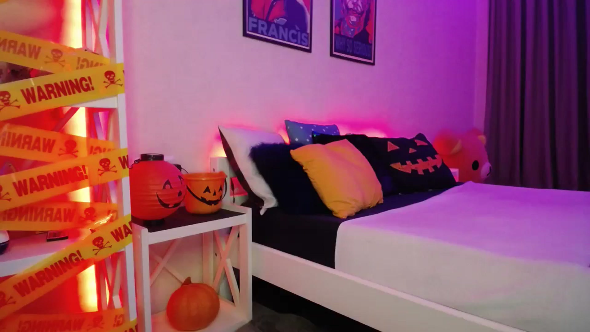 Gallery image thumbnail from HOWERGIRL's myfreecams stream on, 10/24/2023, 19:32 image 17 of 20