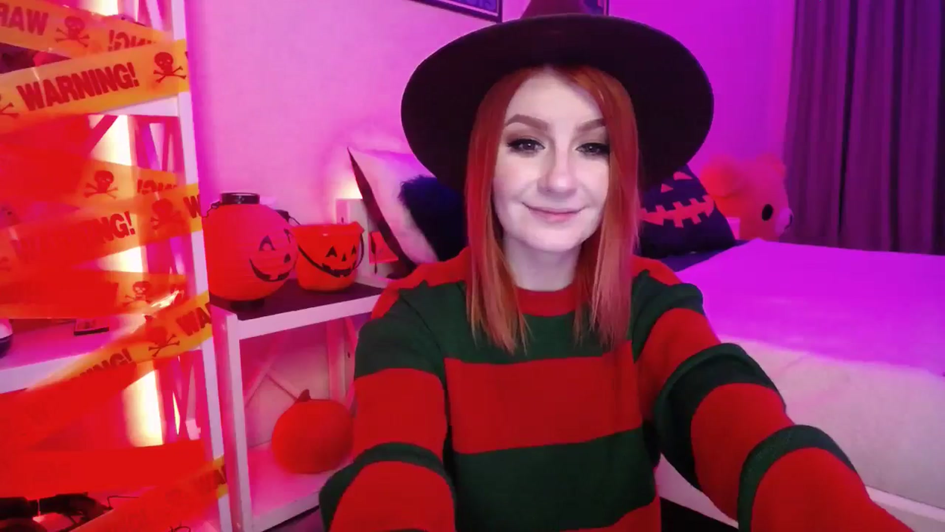 Gallery image thumbnail from HOWERGIRL's myfreecams stream on, 10/24/2023, 19:32 image 8 of 20