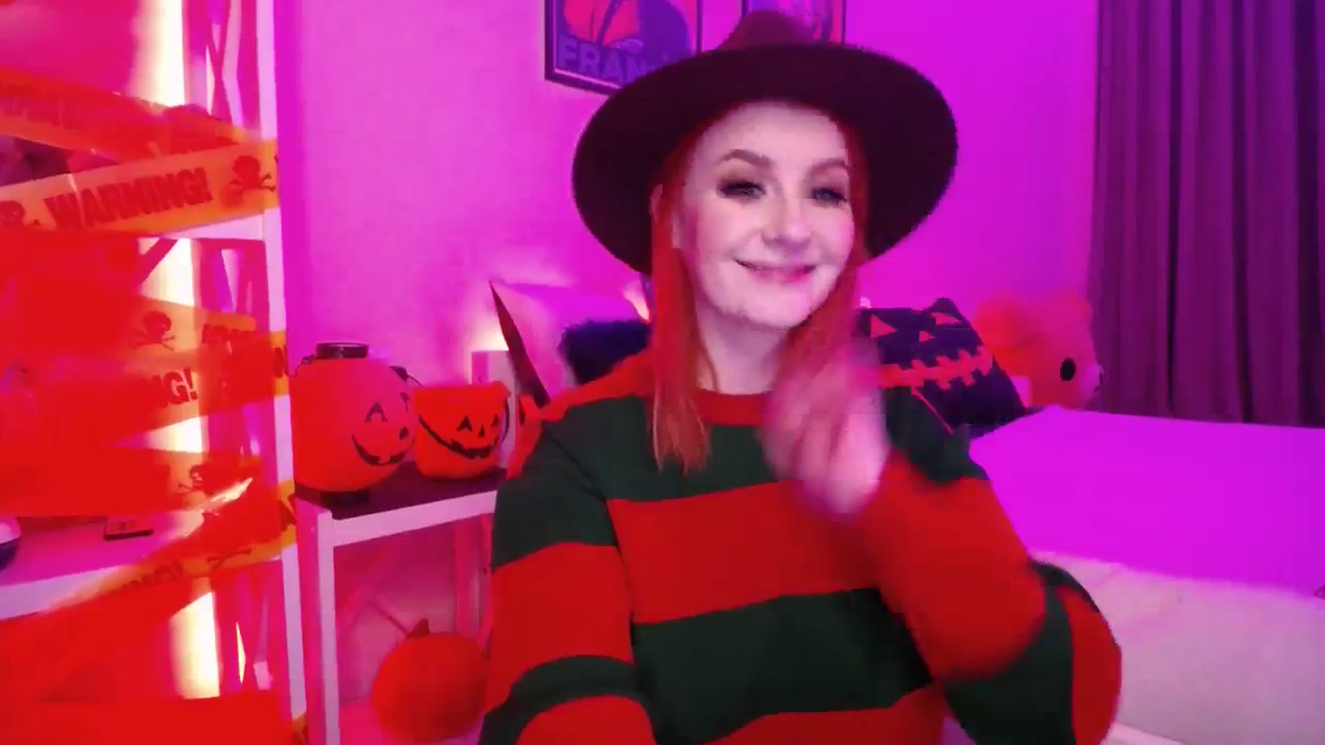 Gallery image thumbnail from HOWERGIRL's myfreecams stream on, 10/24/2023, 19:32 image 9 of 20